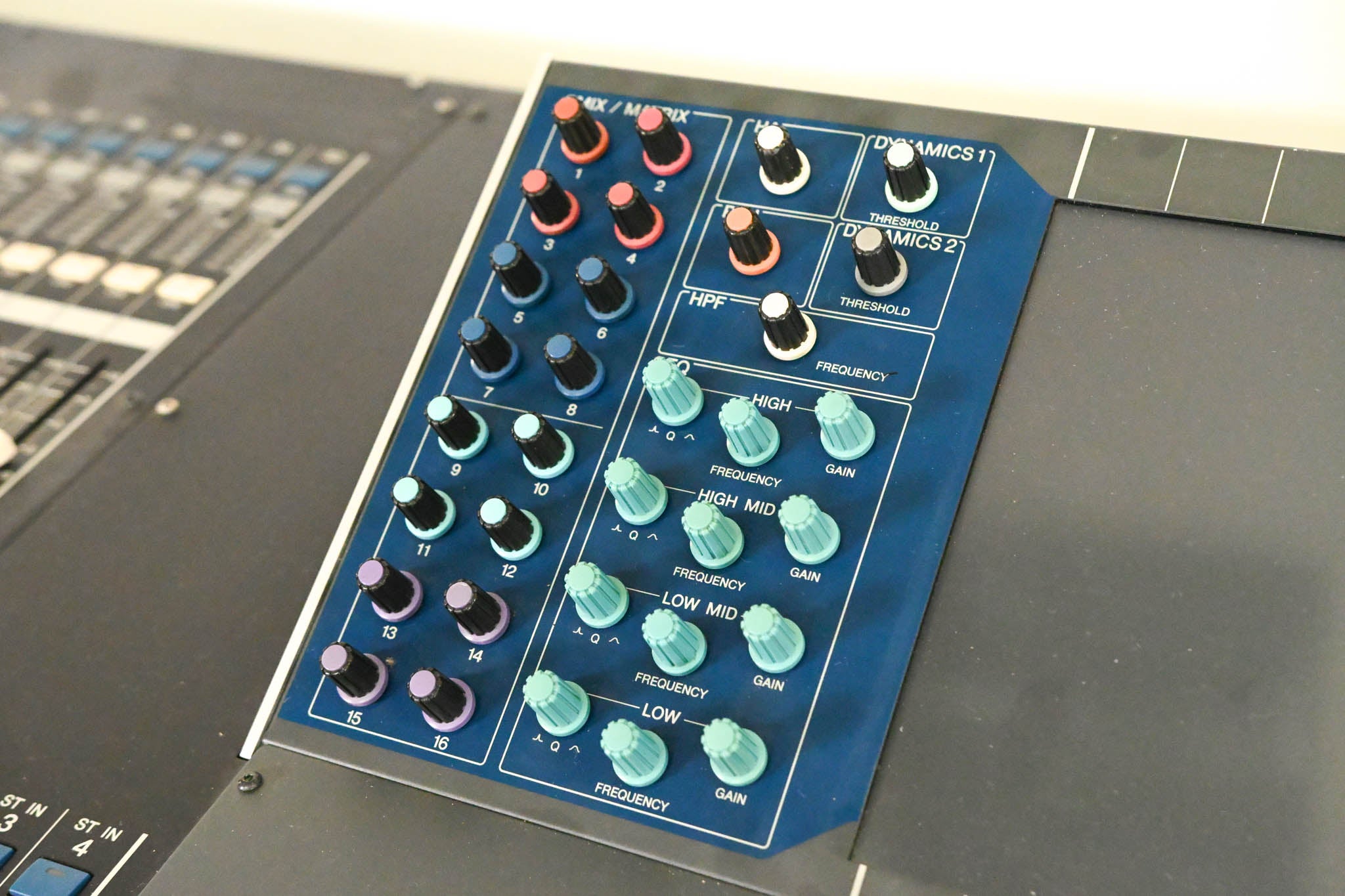 Yamaha M7CL-48 48-Channel Digital Audio Mixing Console