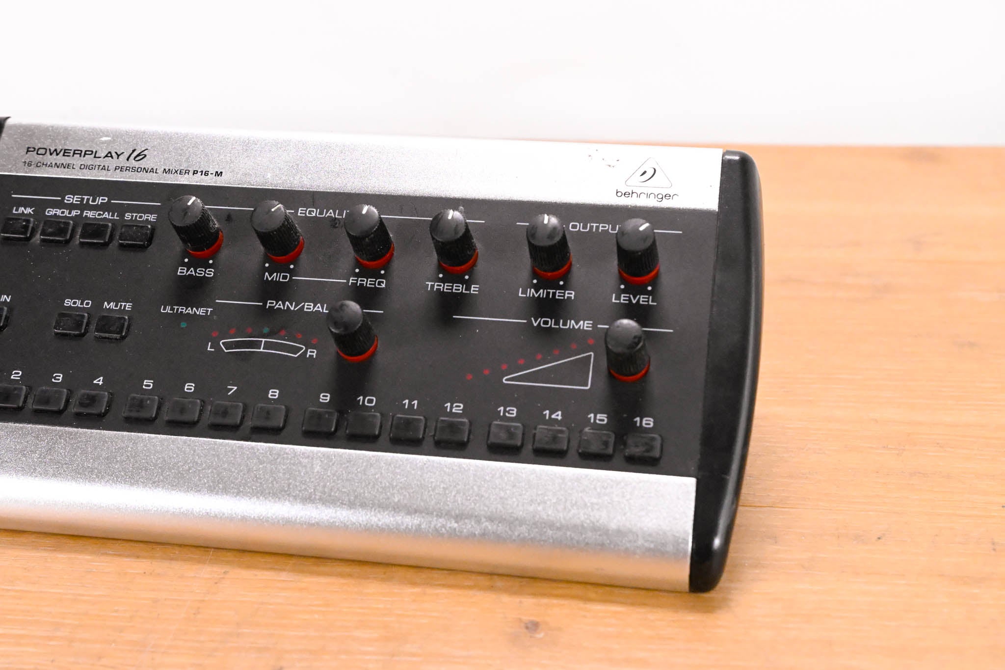 Behringer Powerplay P16-M 16-Channel Digital Personal Mixer