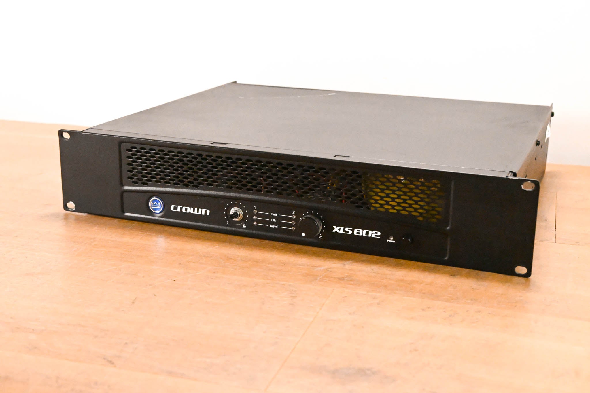 Crown XLS 802 2-Channel Power Amplifier