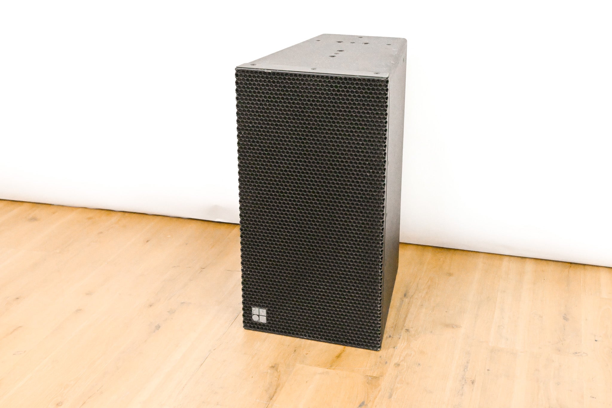 d&b audiotechnik Qi-10 2-Way Passive Installation Loudspeaker