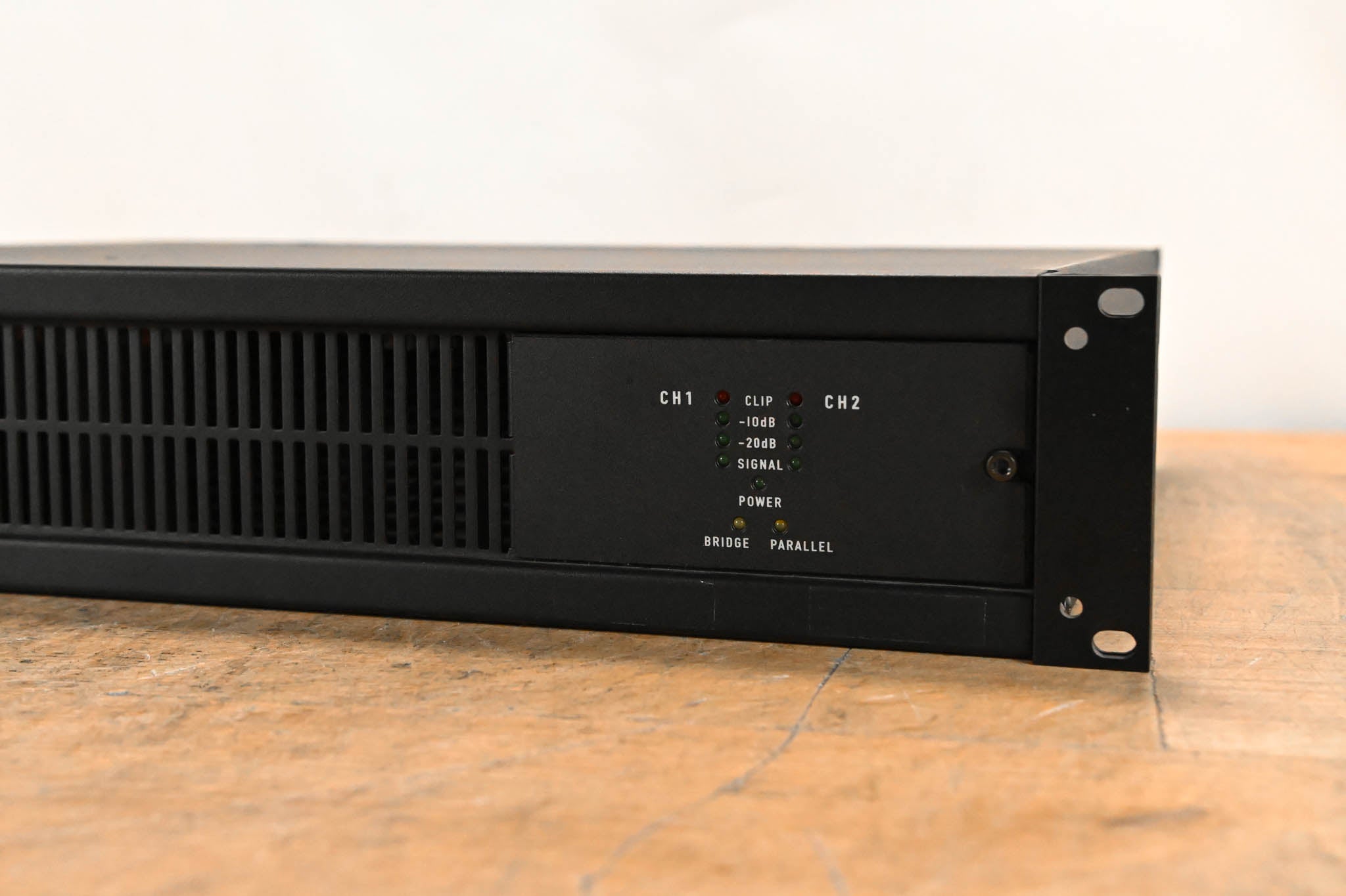 QSC CX702 2-Channel 700W Power Amplifier
