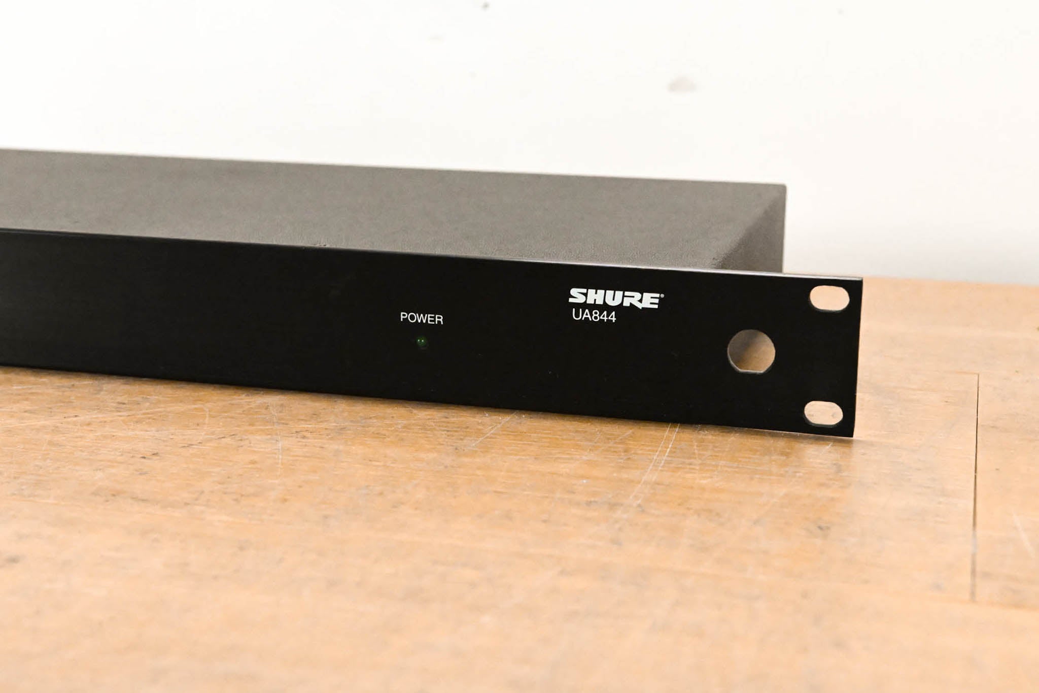Shure UA844US Wideband UHF Antenna and Power Distributor (NO PSU)