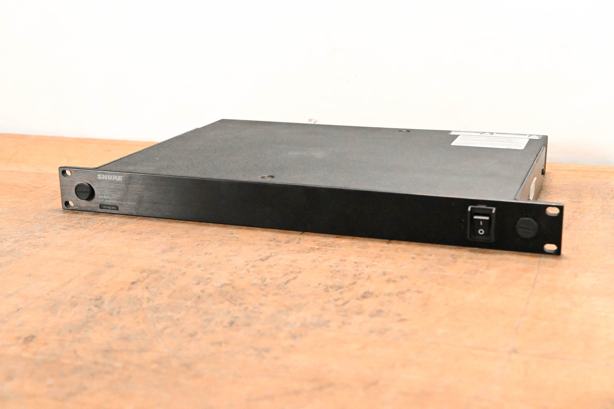 Shure UA845US Wideband UHF Antenna/Power Distribution System