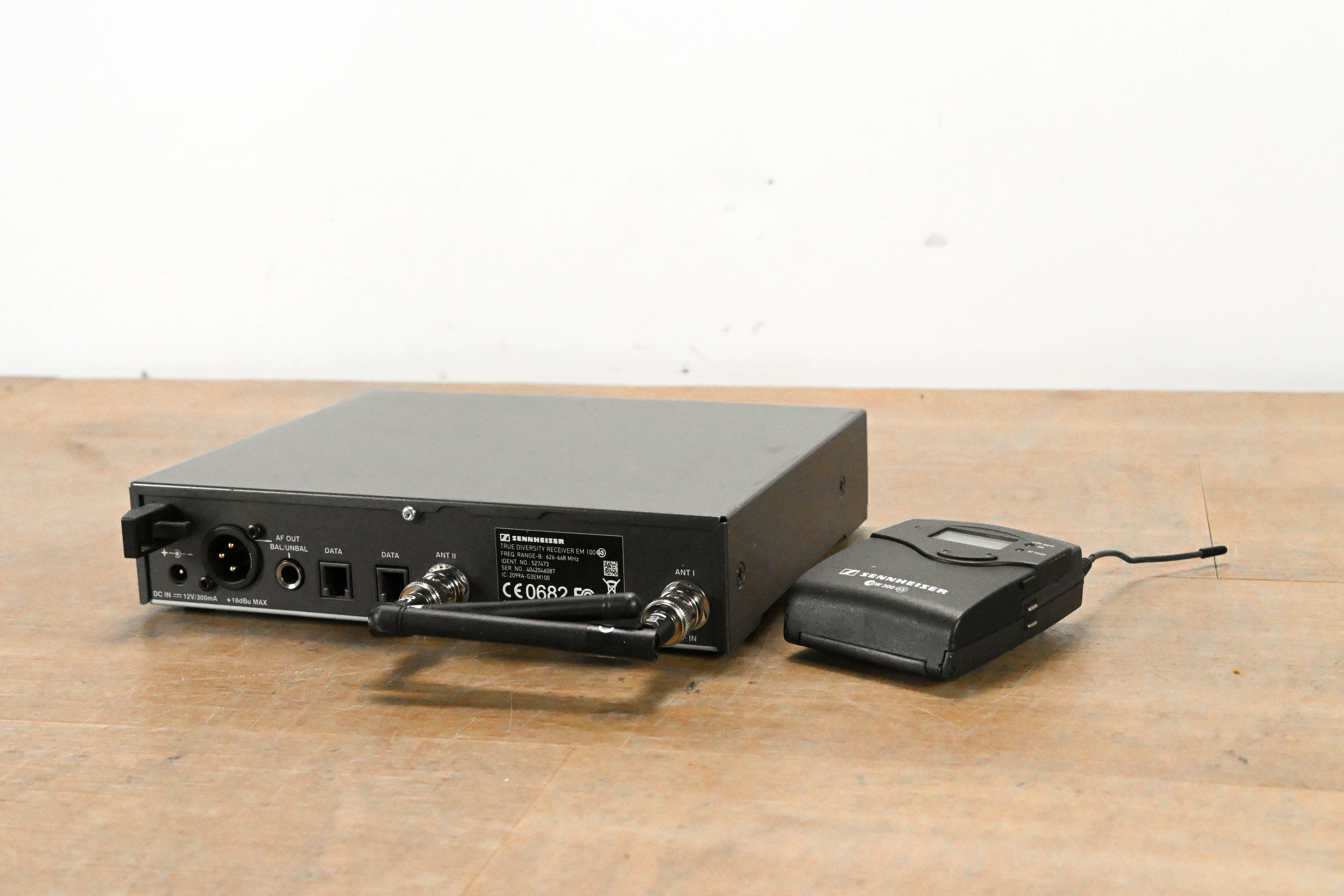 Sennheiser EM 100 G3 Receiver w/ SK 300 G3 Bodypack - B Range (NO PSU)