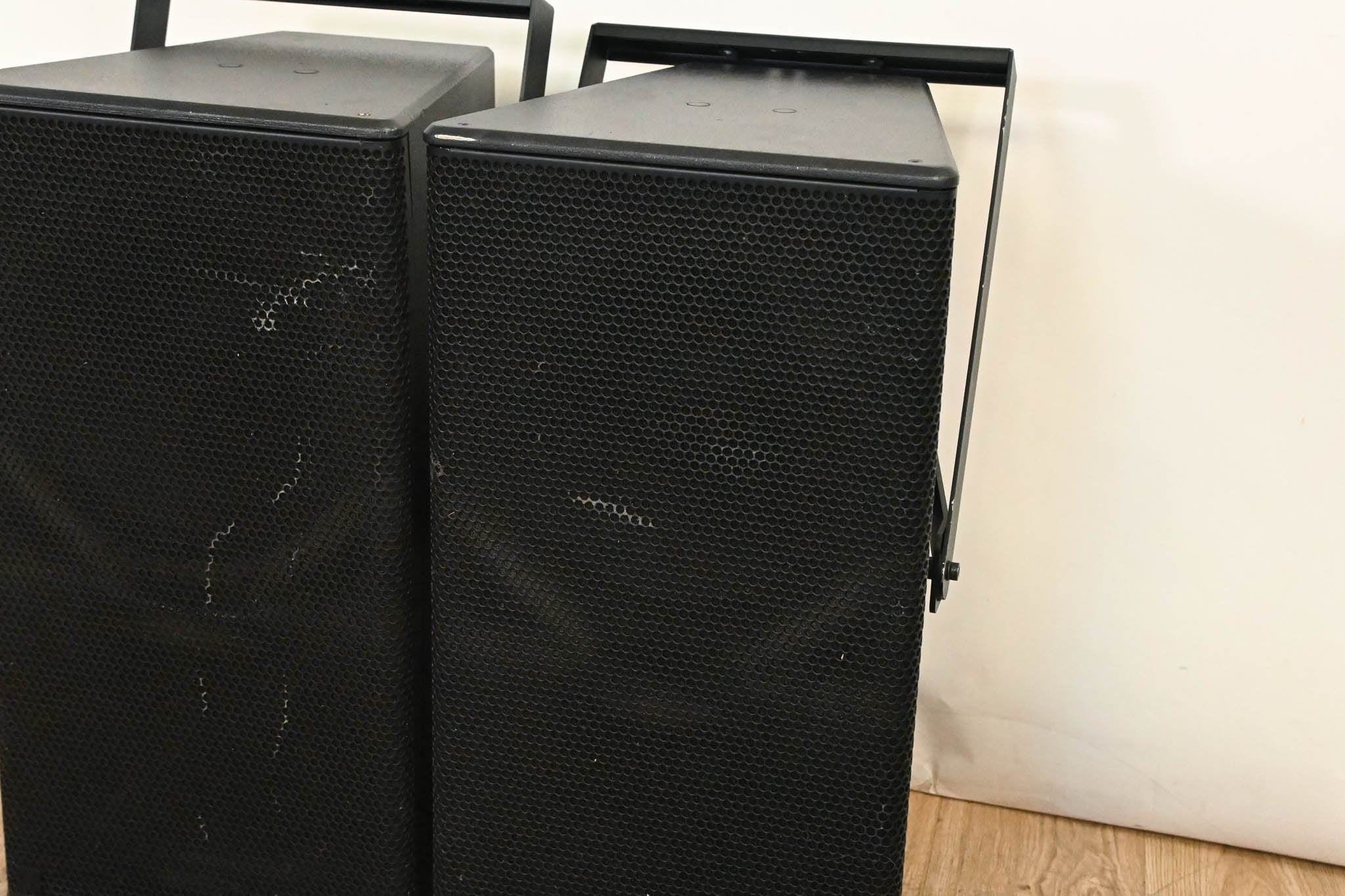 d&b audiotechnik 12S Passive 12″ 2-Way Installation Loudspeaker (PAIR)