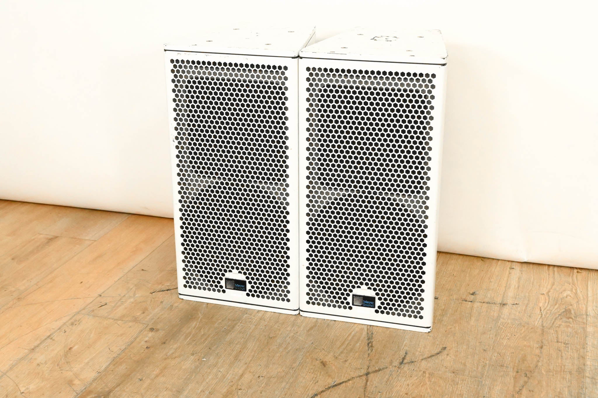 Meyer Sound UPJ-1P Compact VariO Loudspeaker (PAIR)