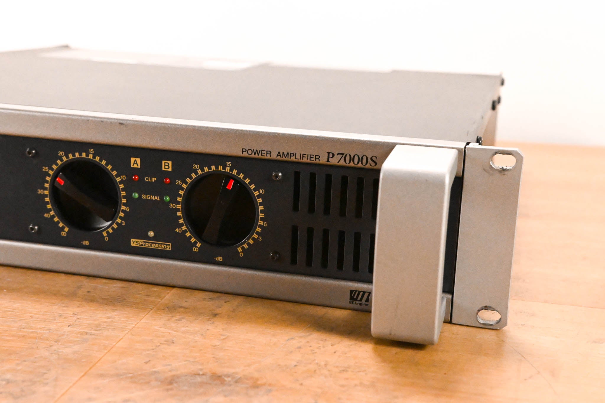 Yamaha P7000S 2-Channel Power Amplifier