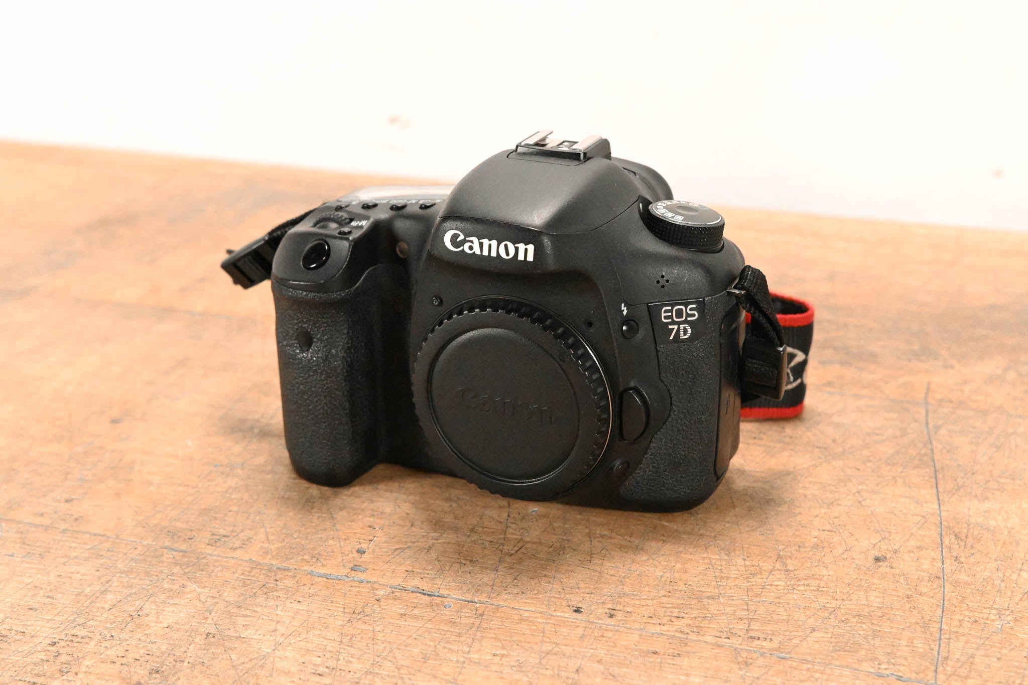 Canon EOS 7D DSLR Camera Body