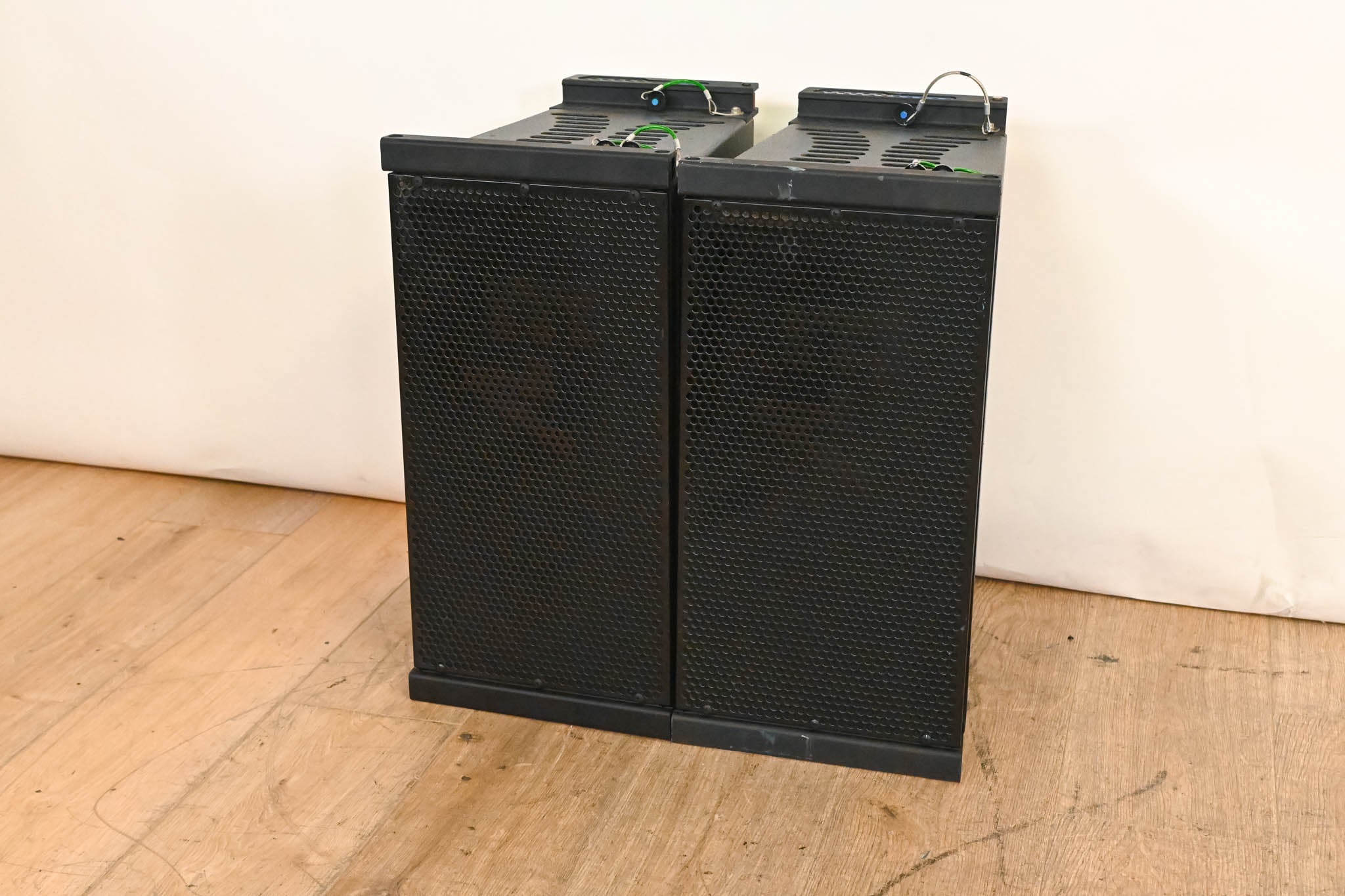 Electro-Voice (EV) XLE181 8" 2-Way Passive Line Array Speaker (PAIR ...