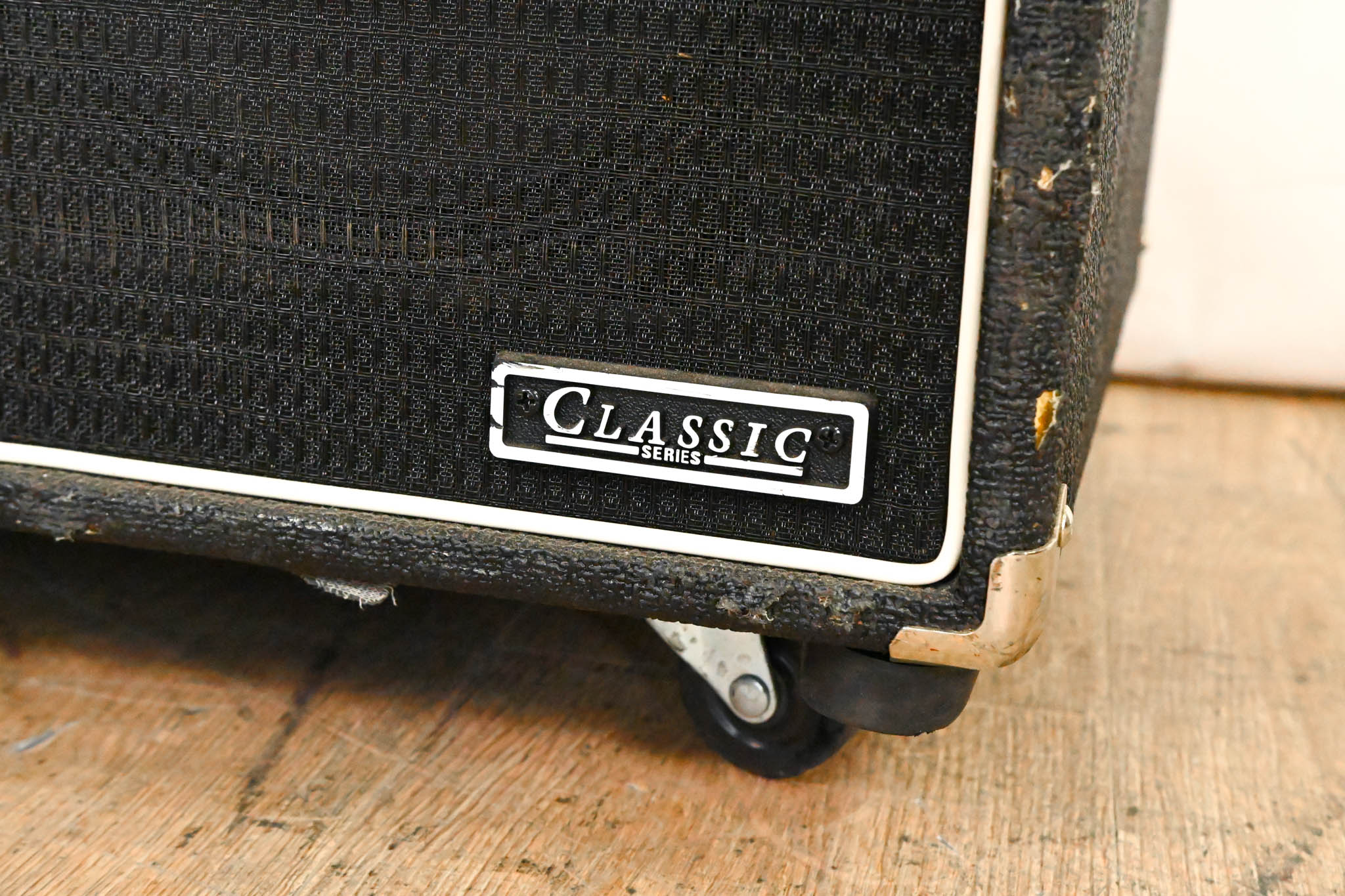 Ampeg SVT-410HE 500-Watt 4x10'' Bass Speaker Cabinet
