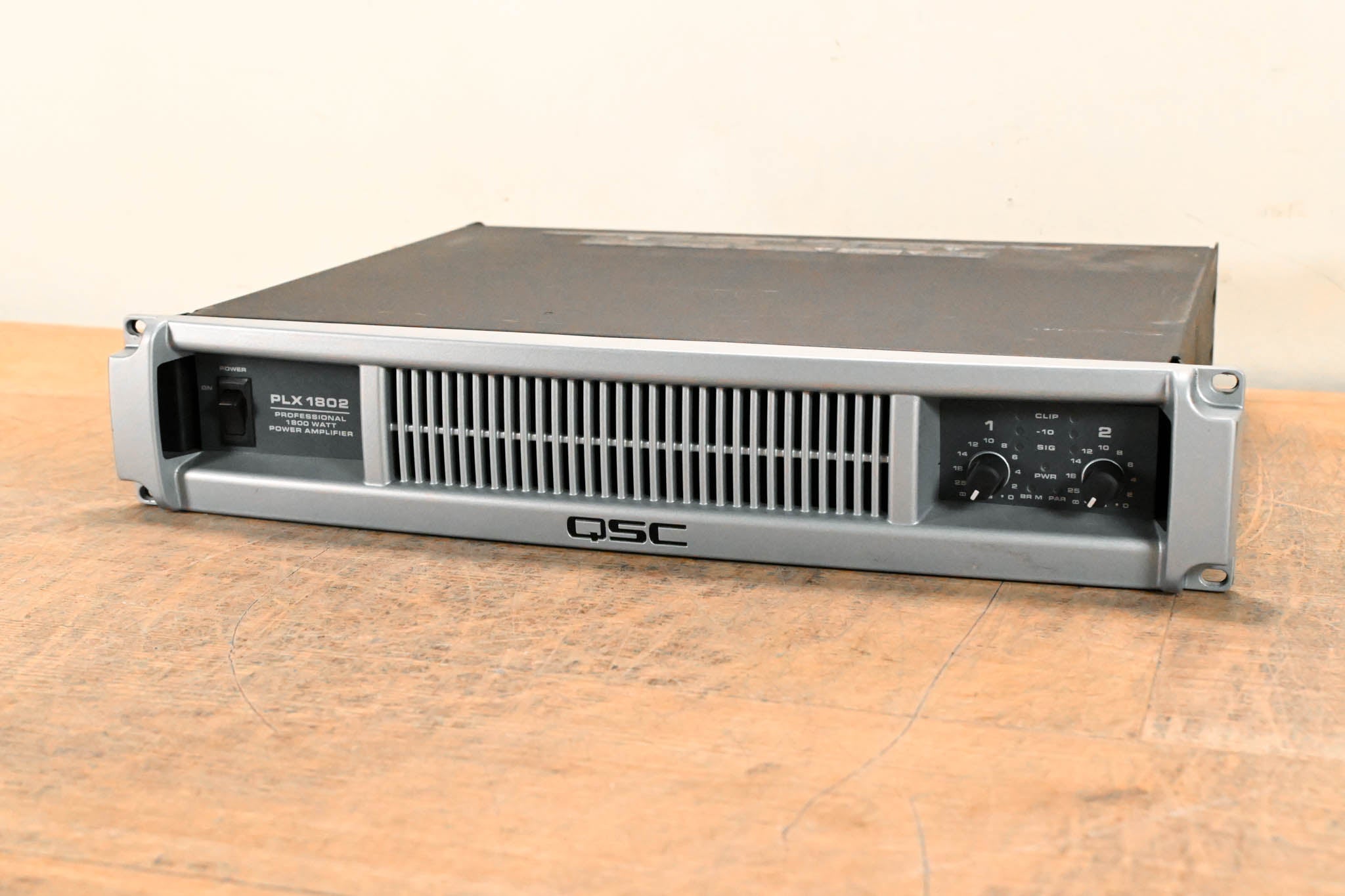 QSC PLX1802 2-Channel Power Amplifier