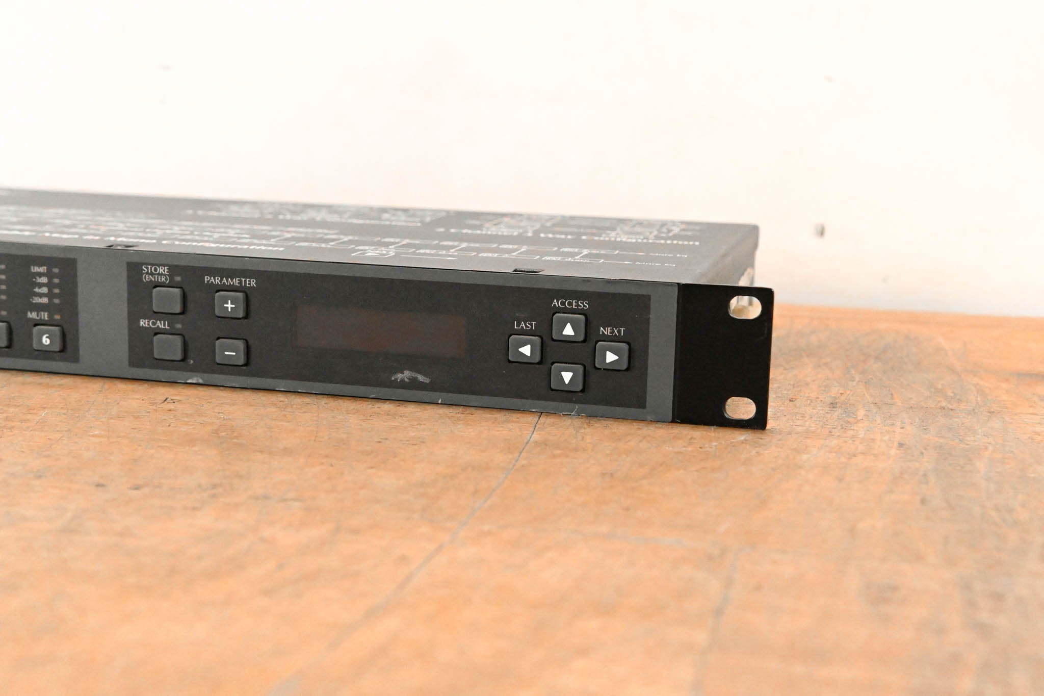 JBL DSC260 Digital System Controller