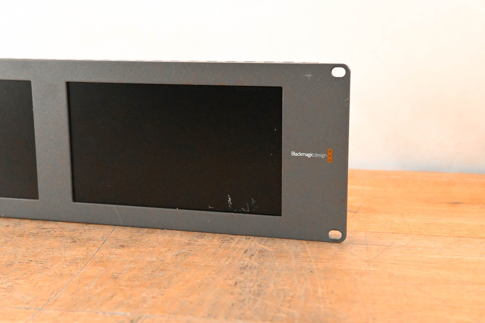 Blackmagic Design Smartview Duo Dual 8" LCD Monitors (NO POWER SUPPLY)