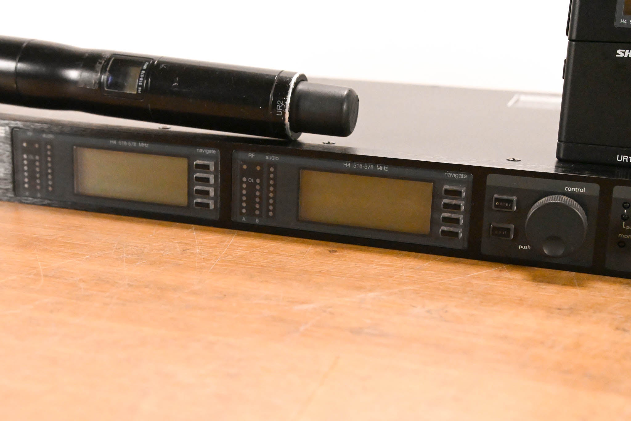 Shure UR4D+ Wireless Receiver w/UR1 Bodypack & UR2/BETA58A Mic - H4 Band