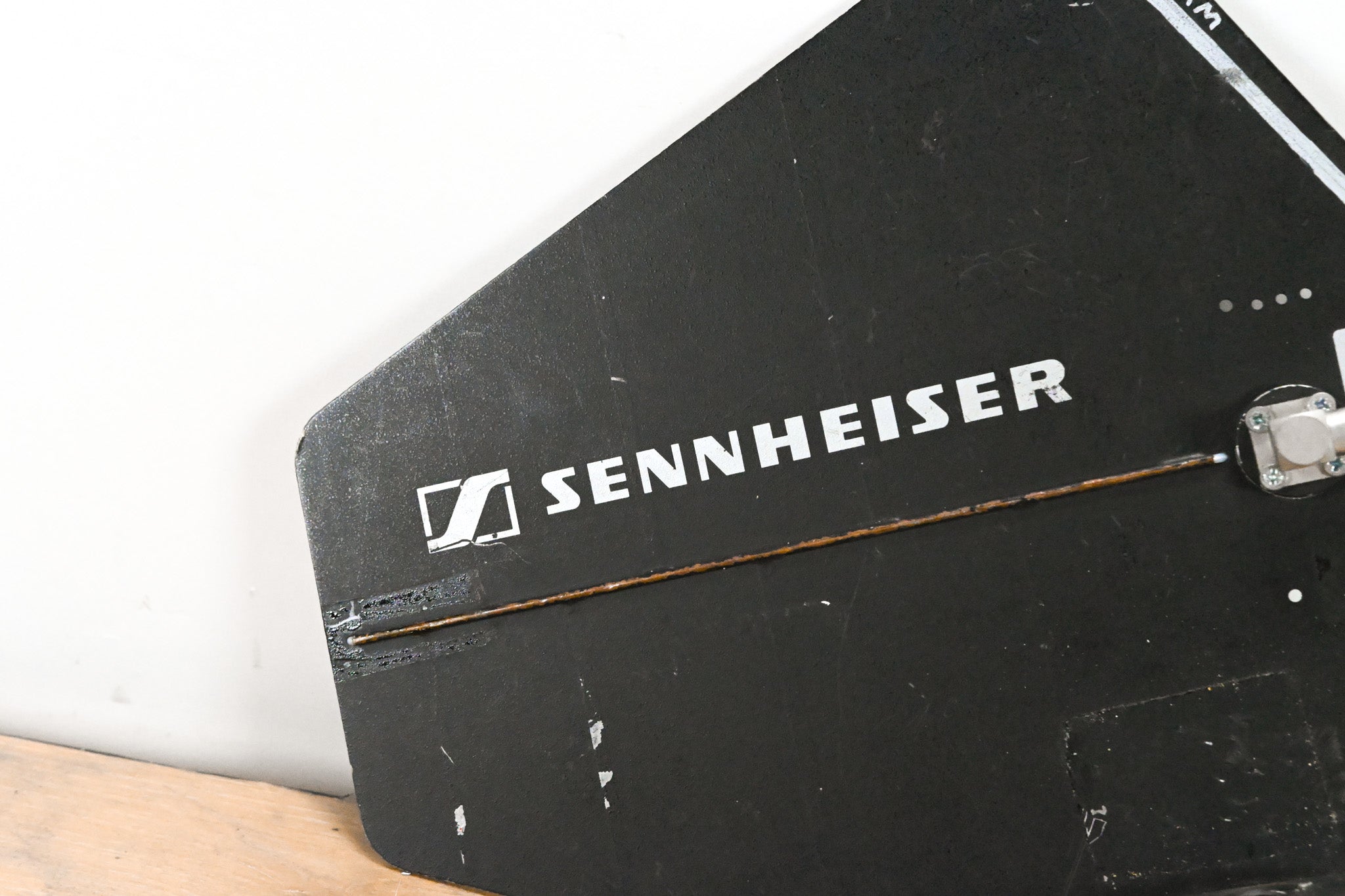 Sennheiser A-2003-UHF Passive Directional Antenna - 450-960 MHz