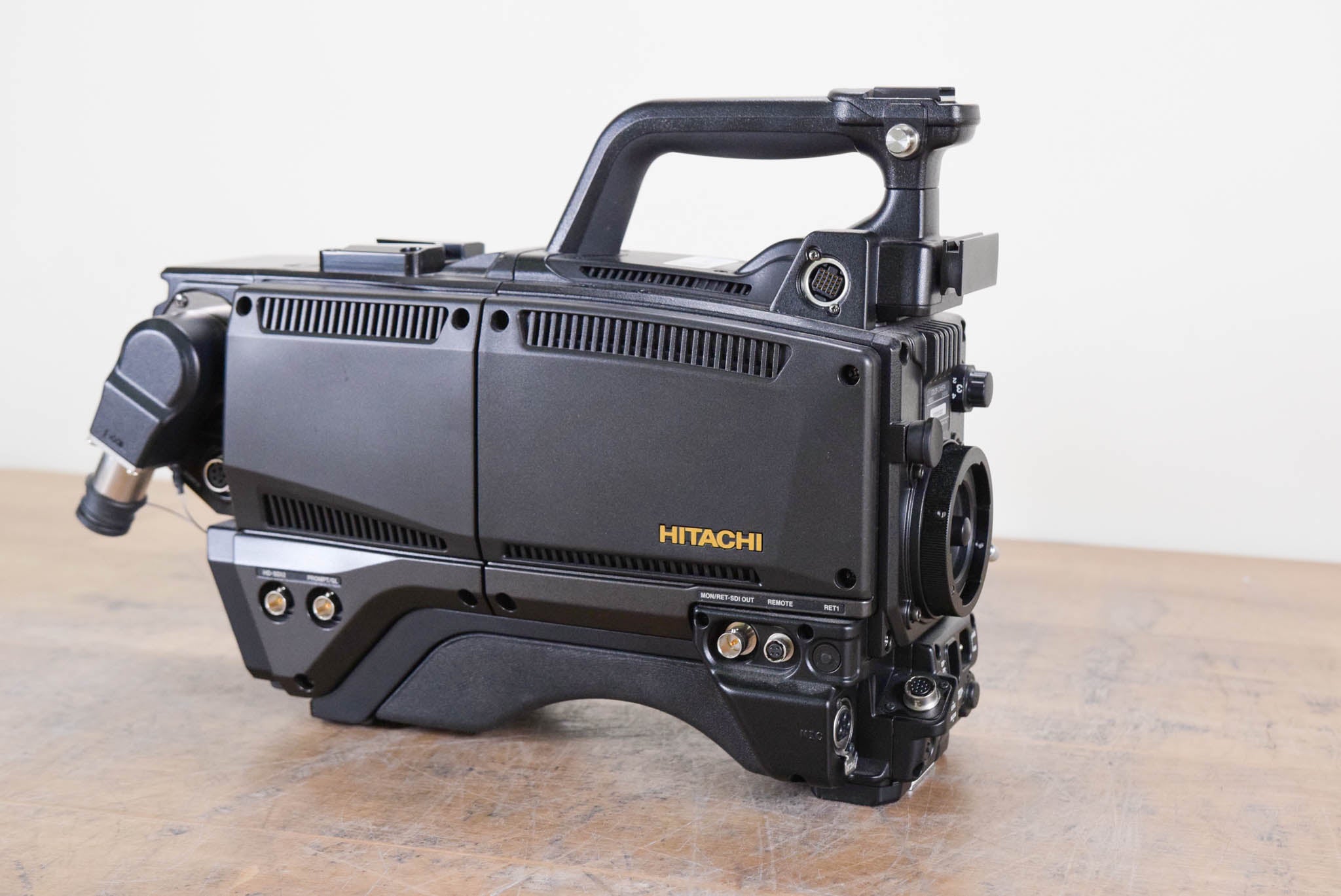 Hitachi Z-HD5000 HDTV Camera with CA-HF1000 Camera Adaptor