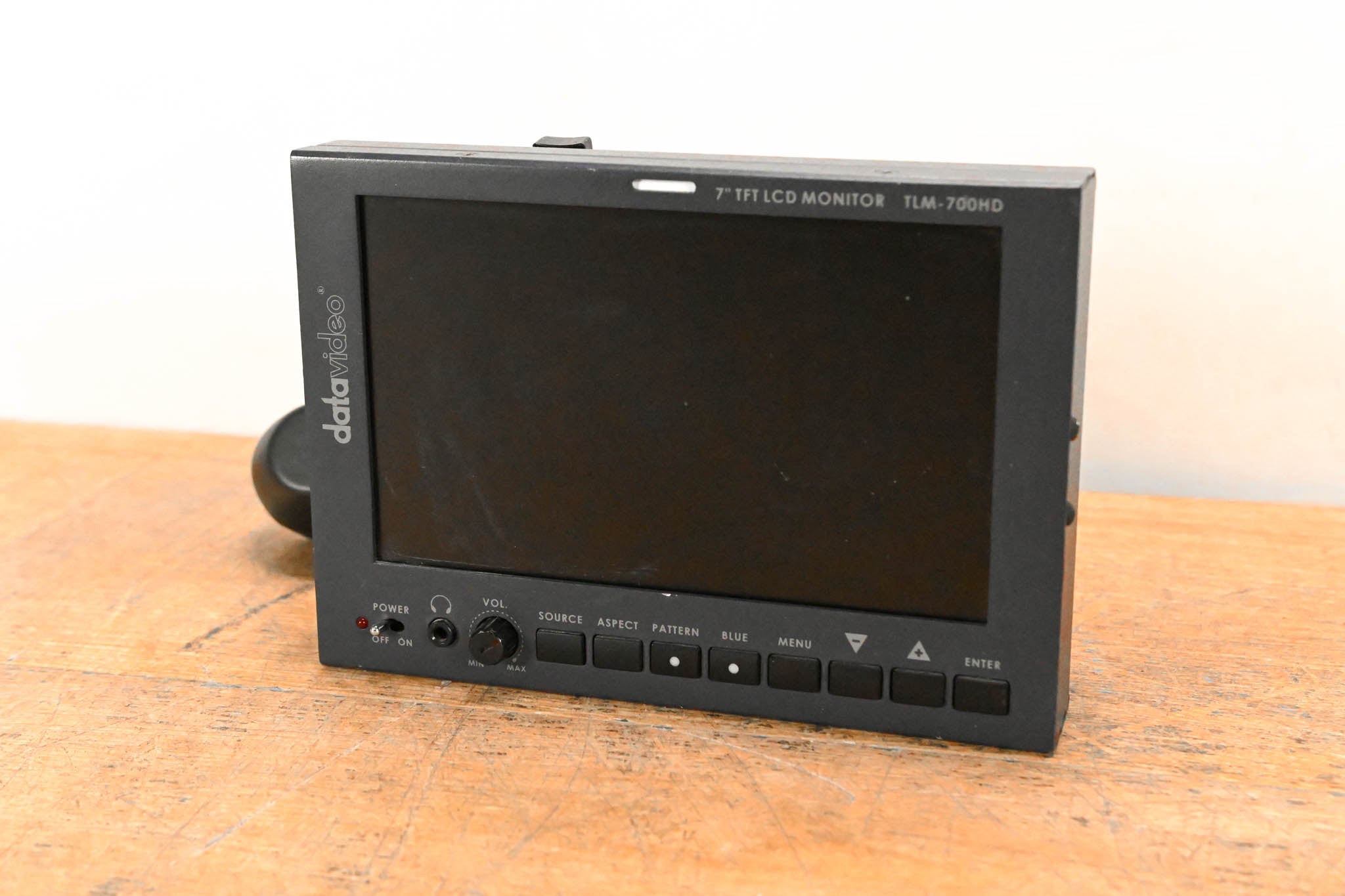 Datavideo TLM-700HD 7" HD/SD TFT LCD Monitor w/ V-Mount Battery Adapter