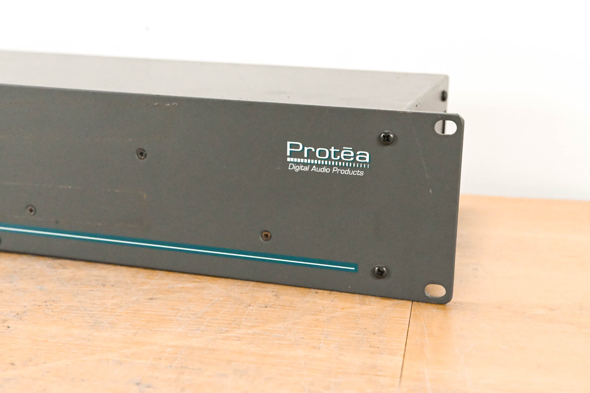 Ashly Protea 4.24GS 4-Channel Digital Graphic Equalizer Slave