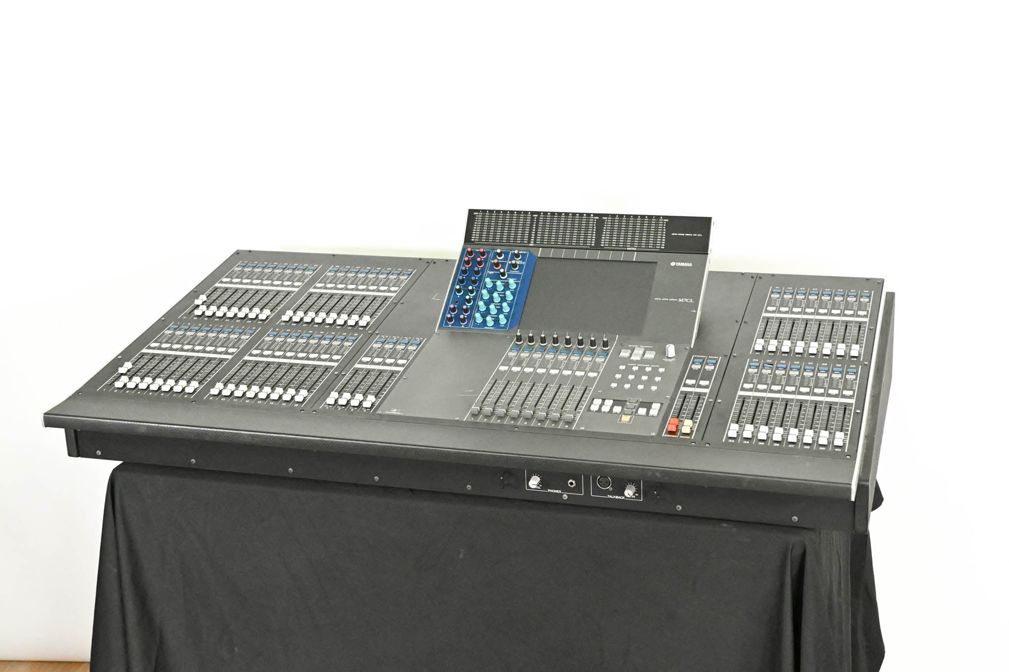 Yamaha M7CL-48 48-Channel Digital Audio Mixing Console