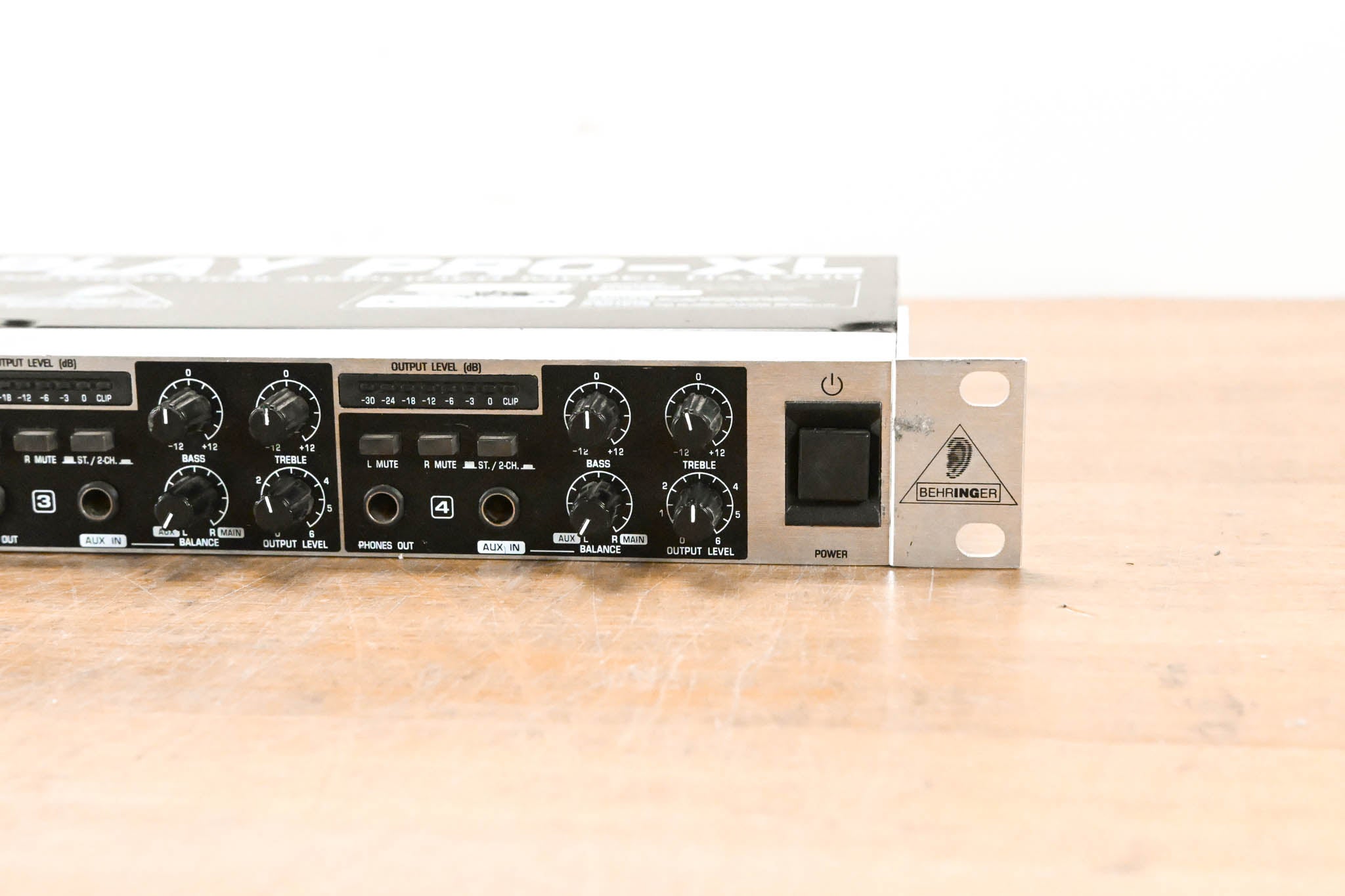 Behringer Powerplay Pro-XL HA4700 4-Channel Headphone Amplifier