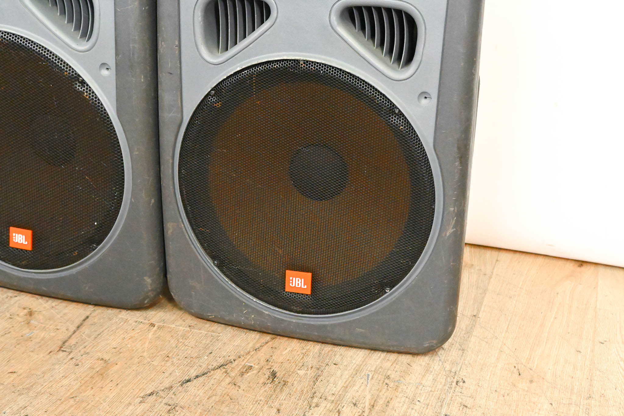 JBL EON Power 15 2-Way Powered PA Speaker (PAIR)