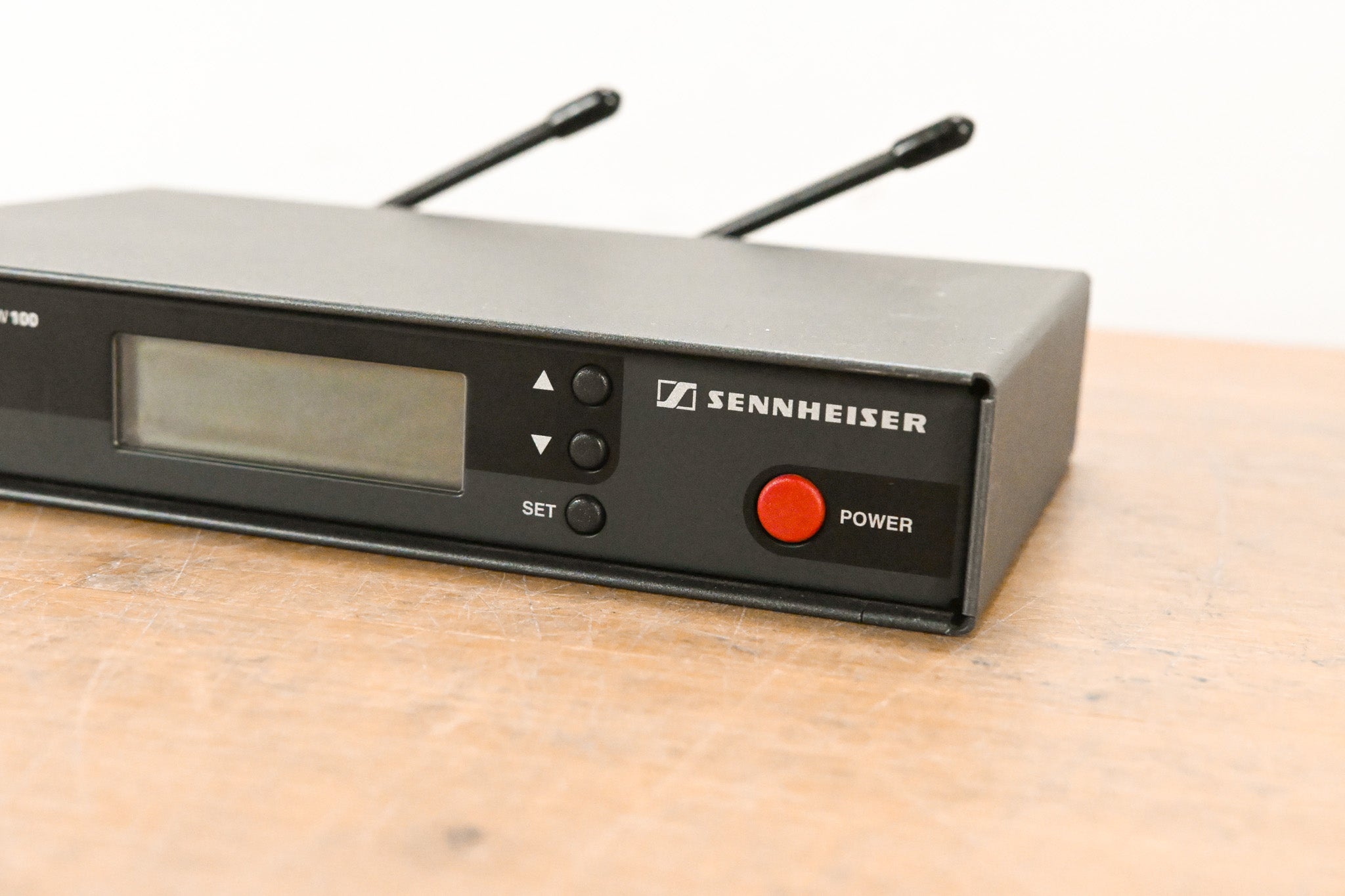 Sennheiser EM 100 Wireless Receiver - 518-550 MHz (NO POWER SUPPLY)