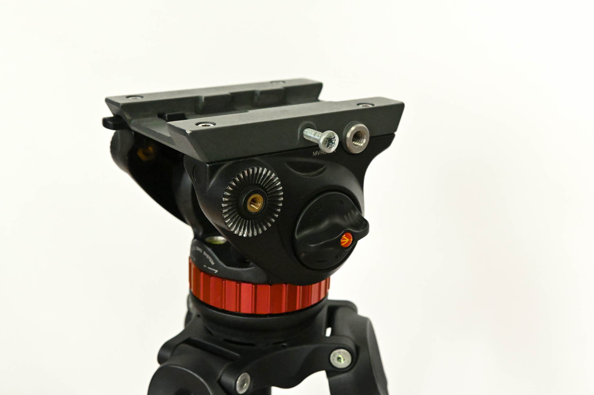Manfrotto MVH502A Fluid Head with MVT502AM Two-Stage Tripod