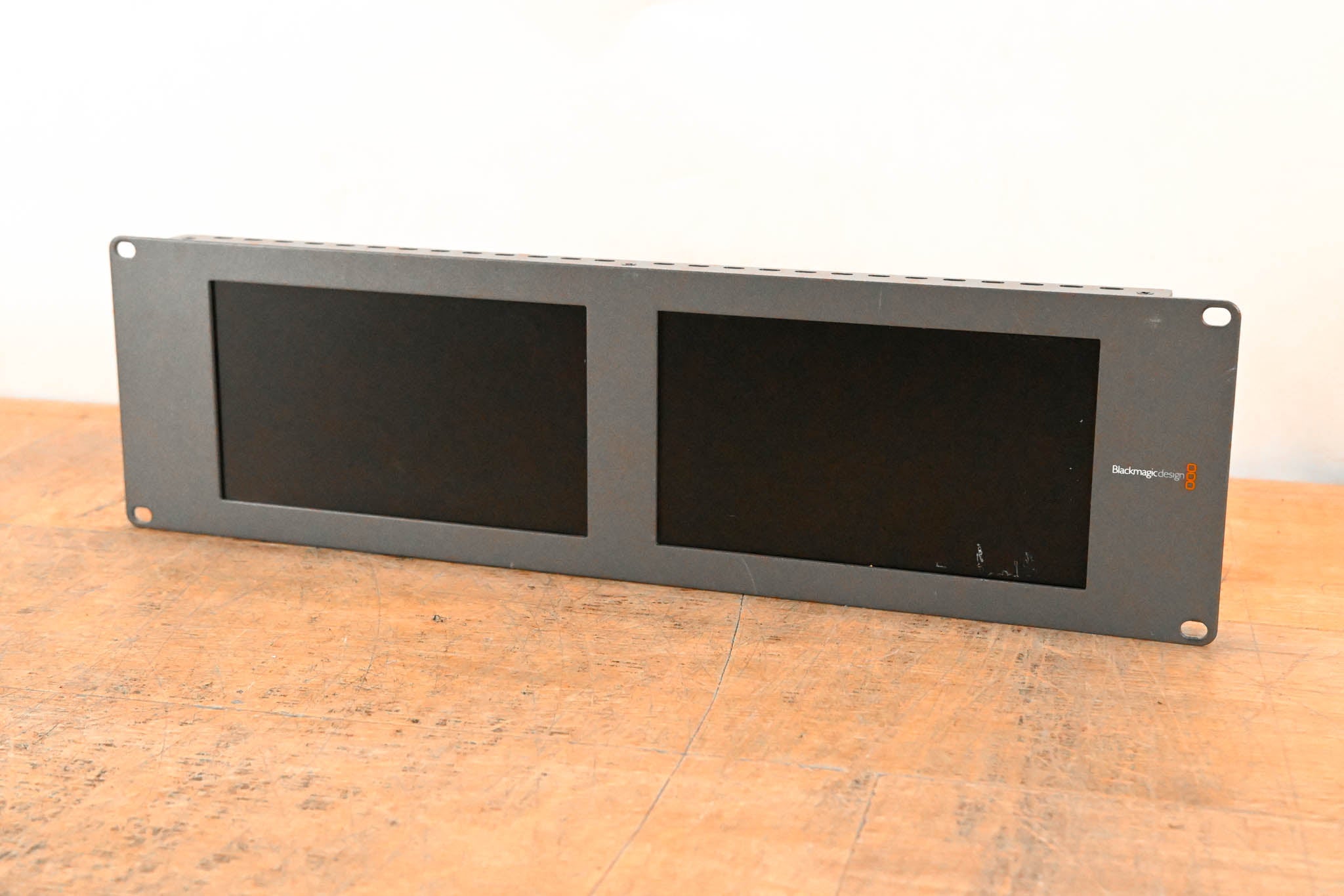 Blackmagic Design Smartview Duo Dual 8" LCD Monitors (NO POWER SUPPLY)