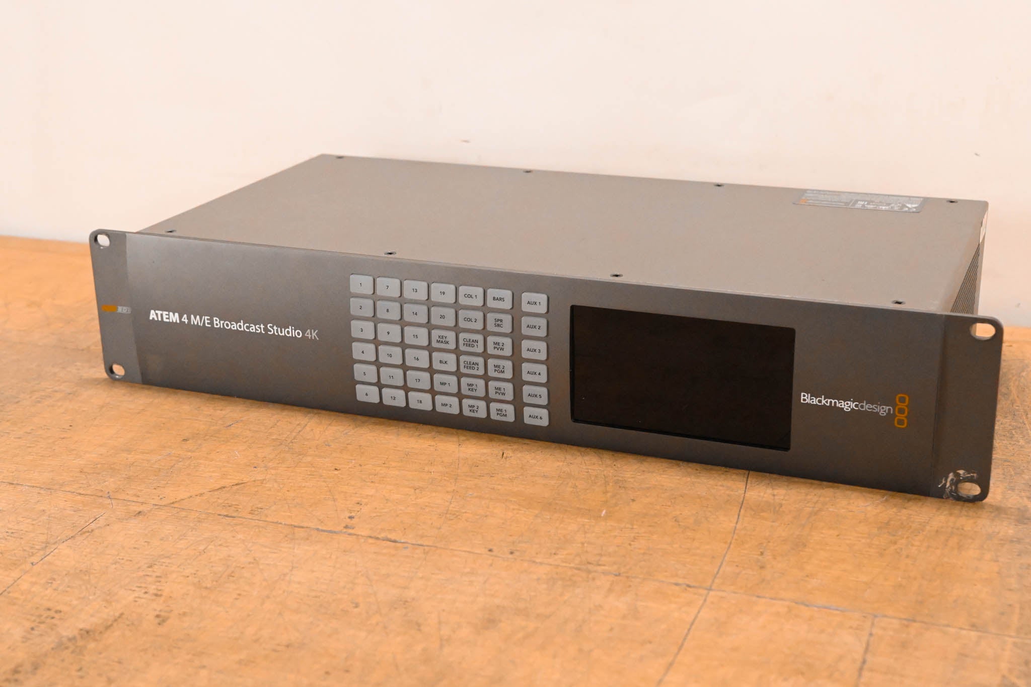 Blackmagic Design ATEM 4 M/E Broadcast Studio 4K