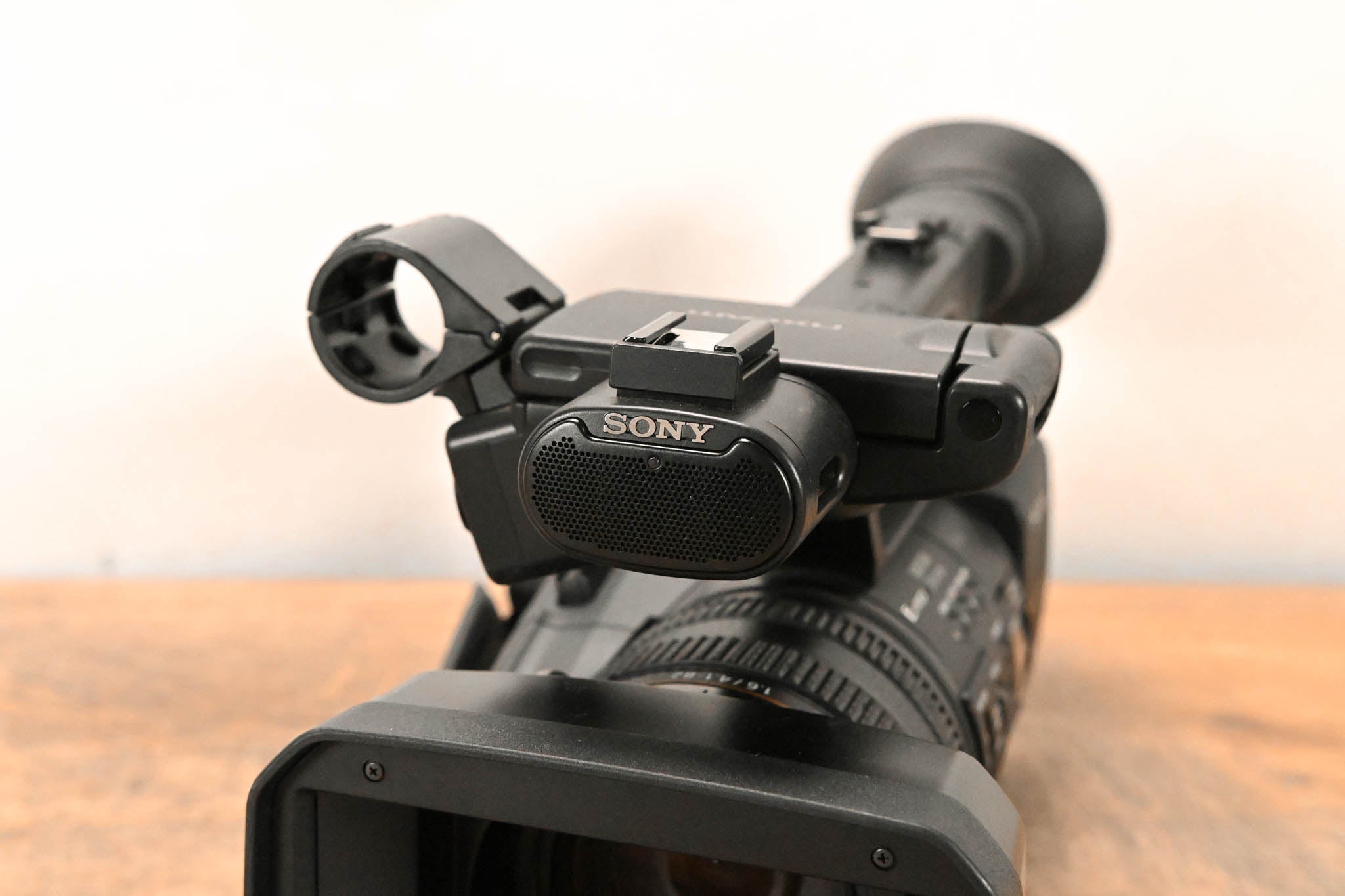 Sony HXR-NX5U NXCAM Professional Camcorder
