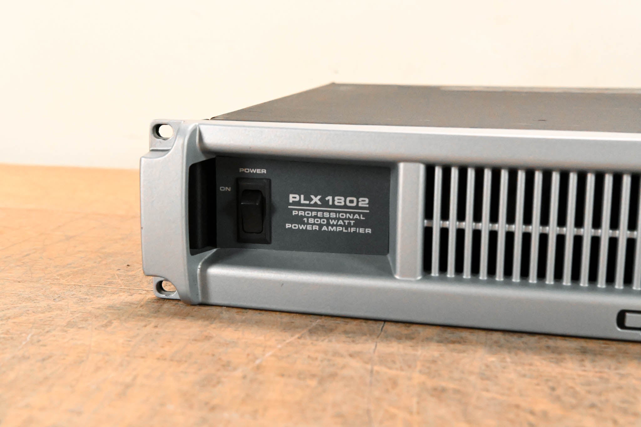 QSC PLX1802 2-Channel Power Amplifier