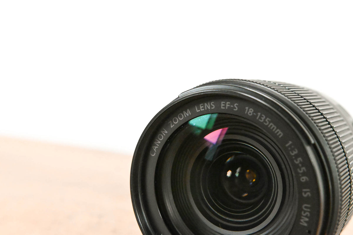 Canon EF-S 18-135mm f/3.5-5.6 IS NANO USM Lens