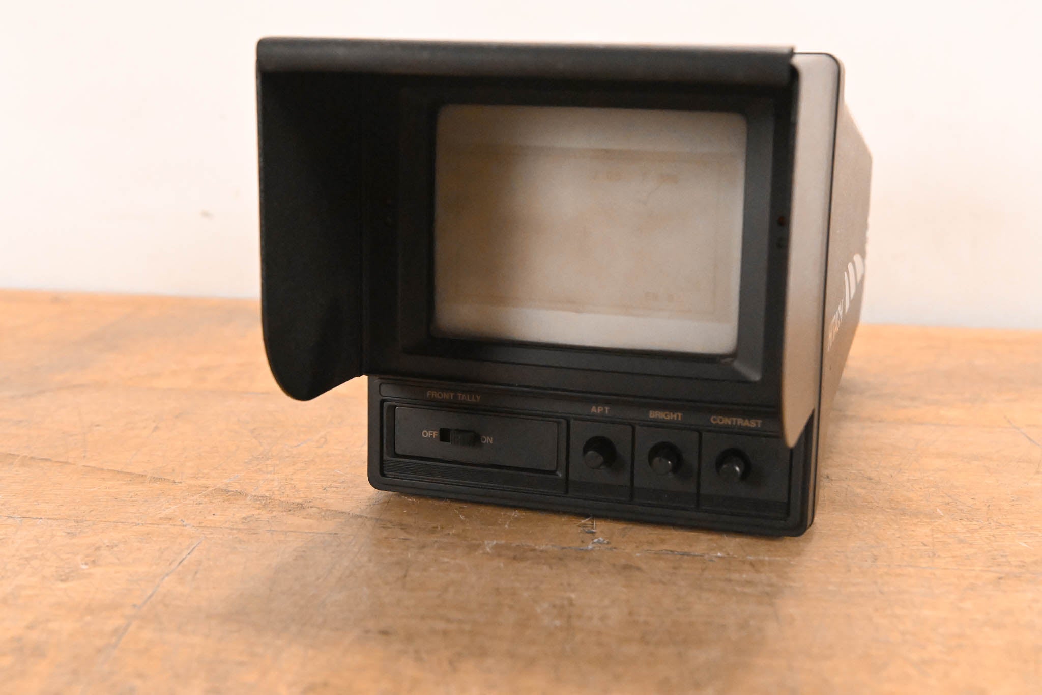 Hitachi VF-HD500 5" Black and White CRT Viewfinder