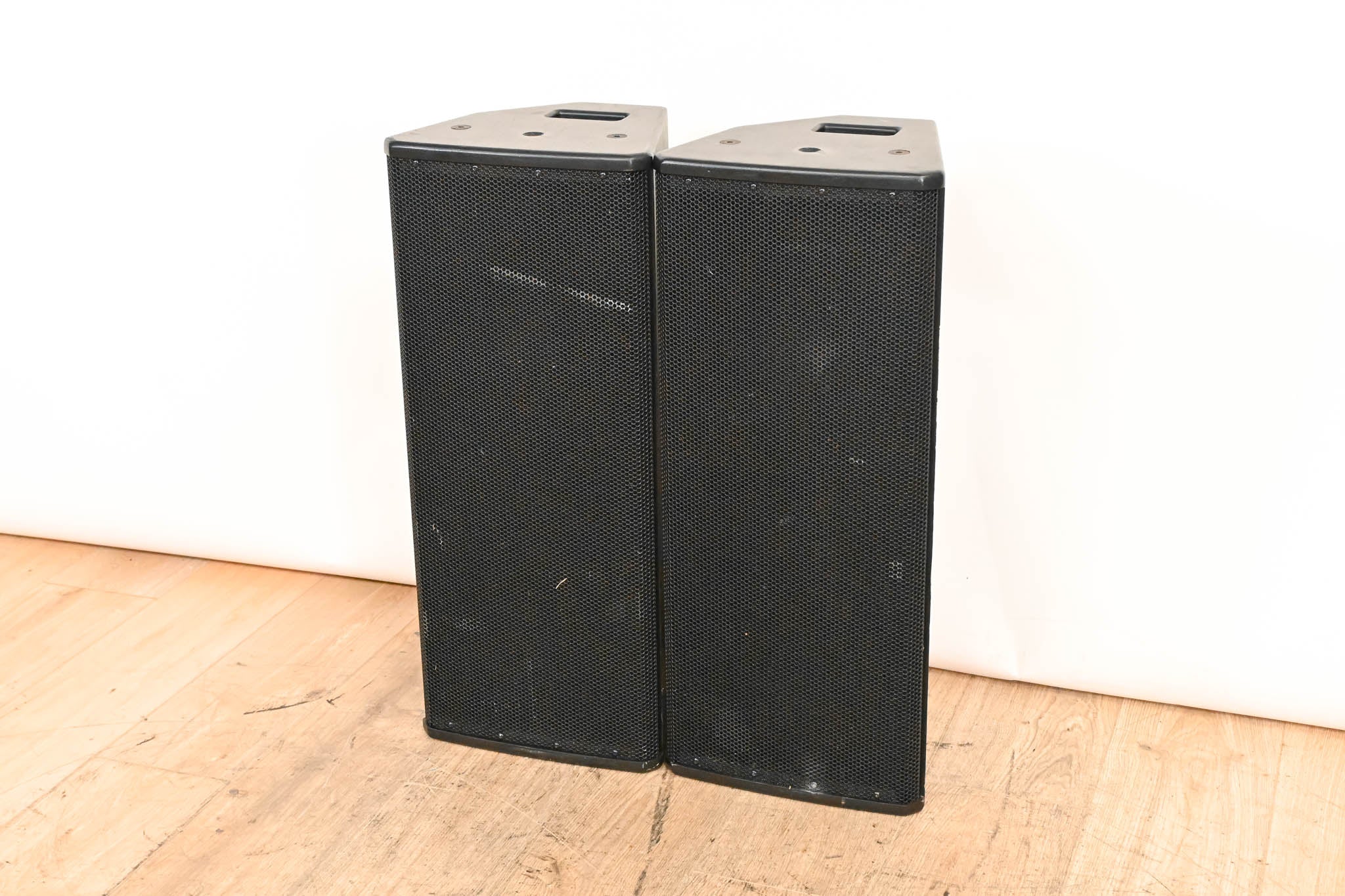 Yamaha IF2208 Dual 8" 2-Way Full-Range Loudspeaker (PAIR)