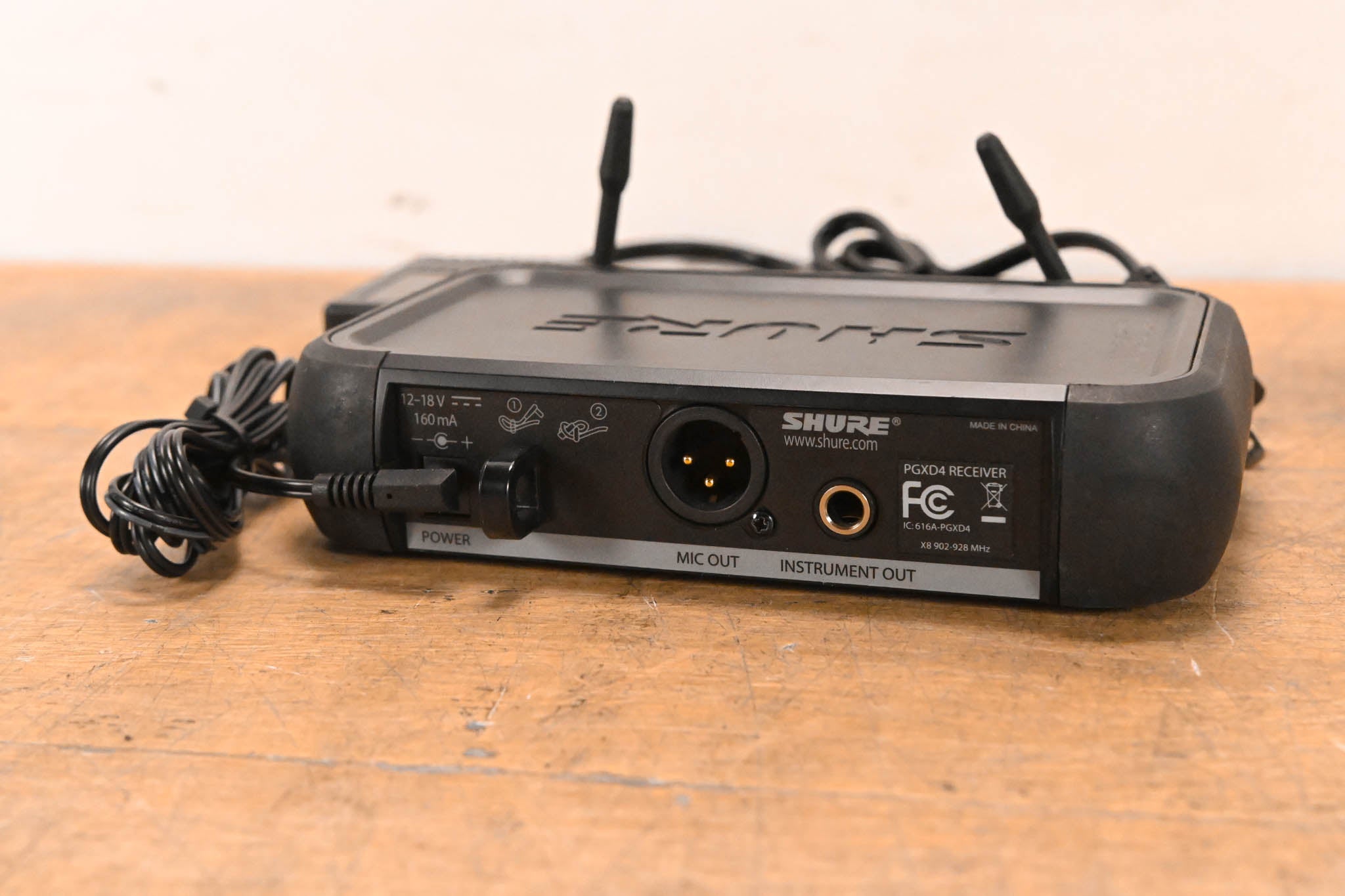 Shure PGXD24/BETA58-X8 Digital Wireless Handheld Microphone System