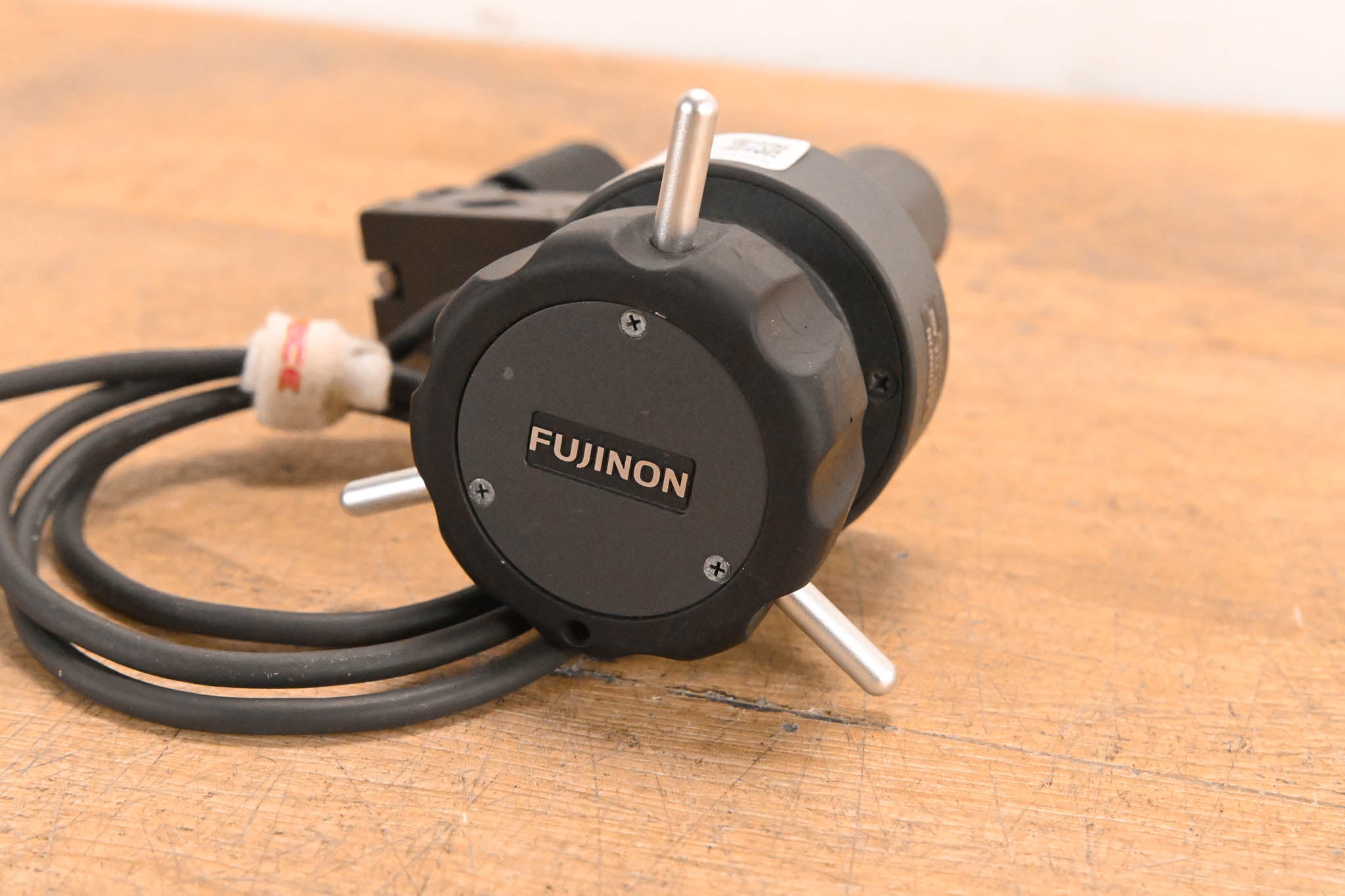 Fujinon EPD-21A-A02 Focus Demand with MCA-7 Mounting Clamp