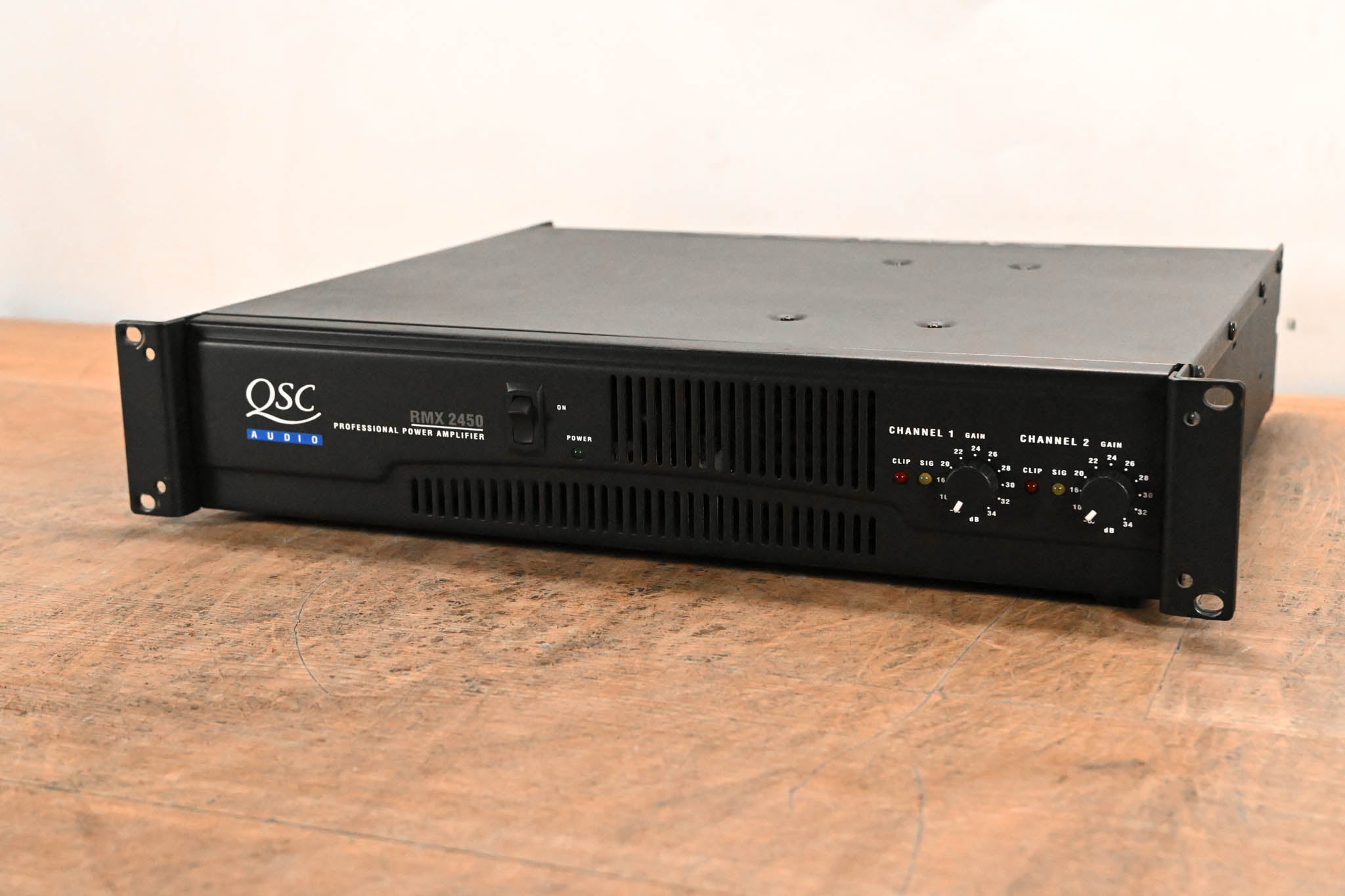 QSC RMX2450 2-Channel Power Amplifier