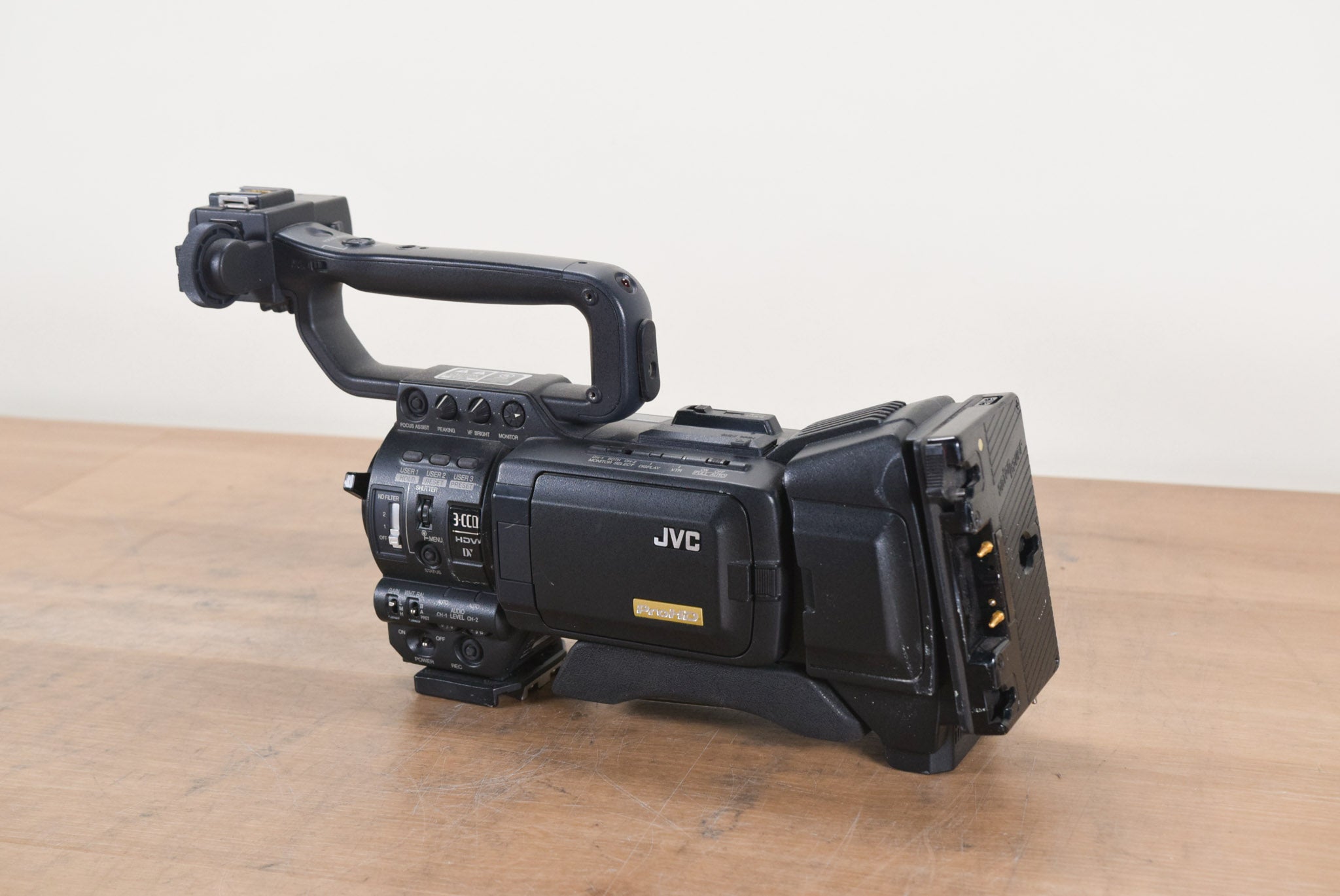 JVC GY-HD250CHU 1/3" 3-CCD Professional HDV Camcorder