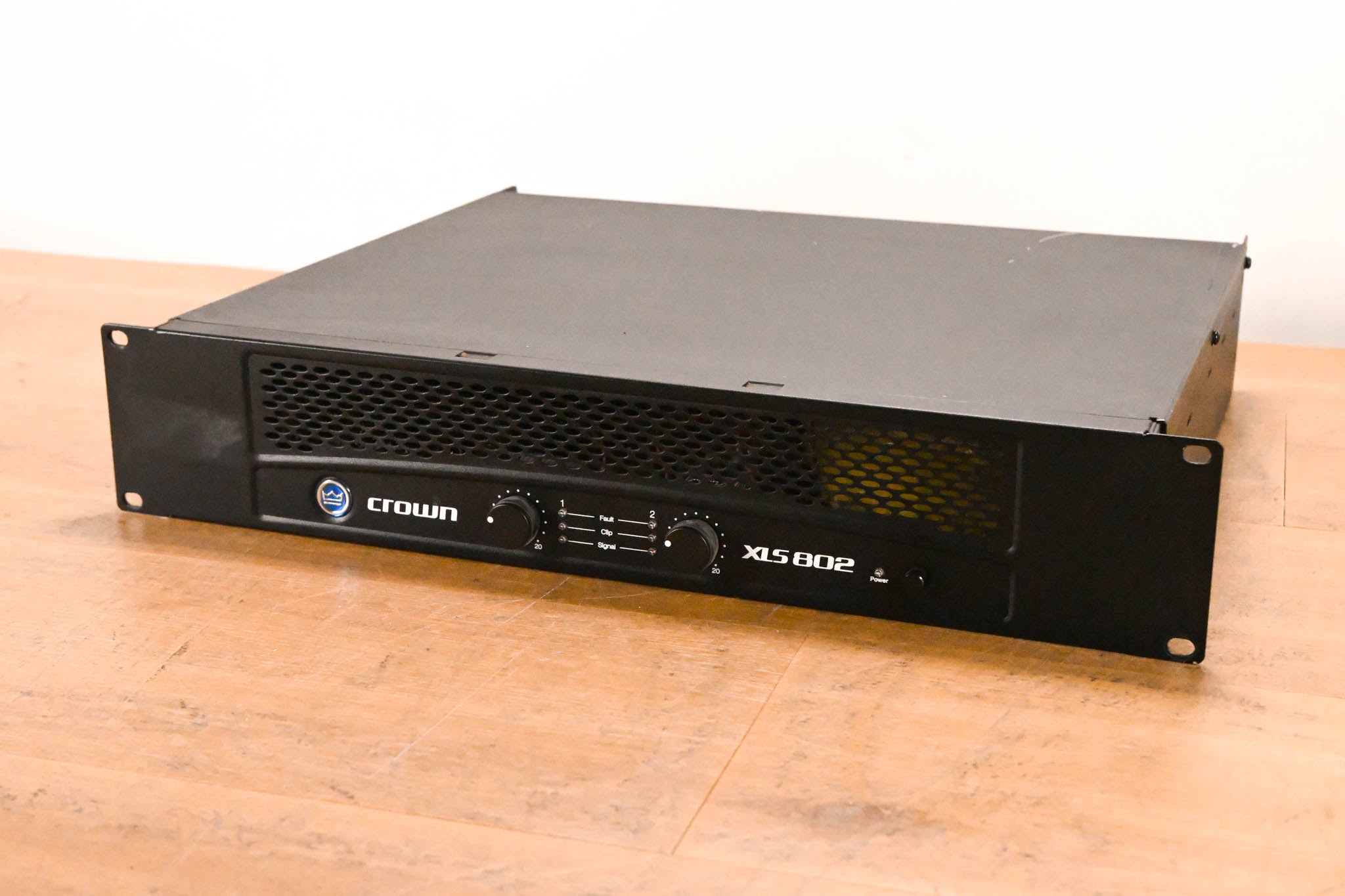 Crown XLS 802 2-Channel Power Amplifier