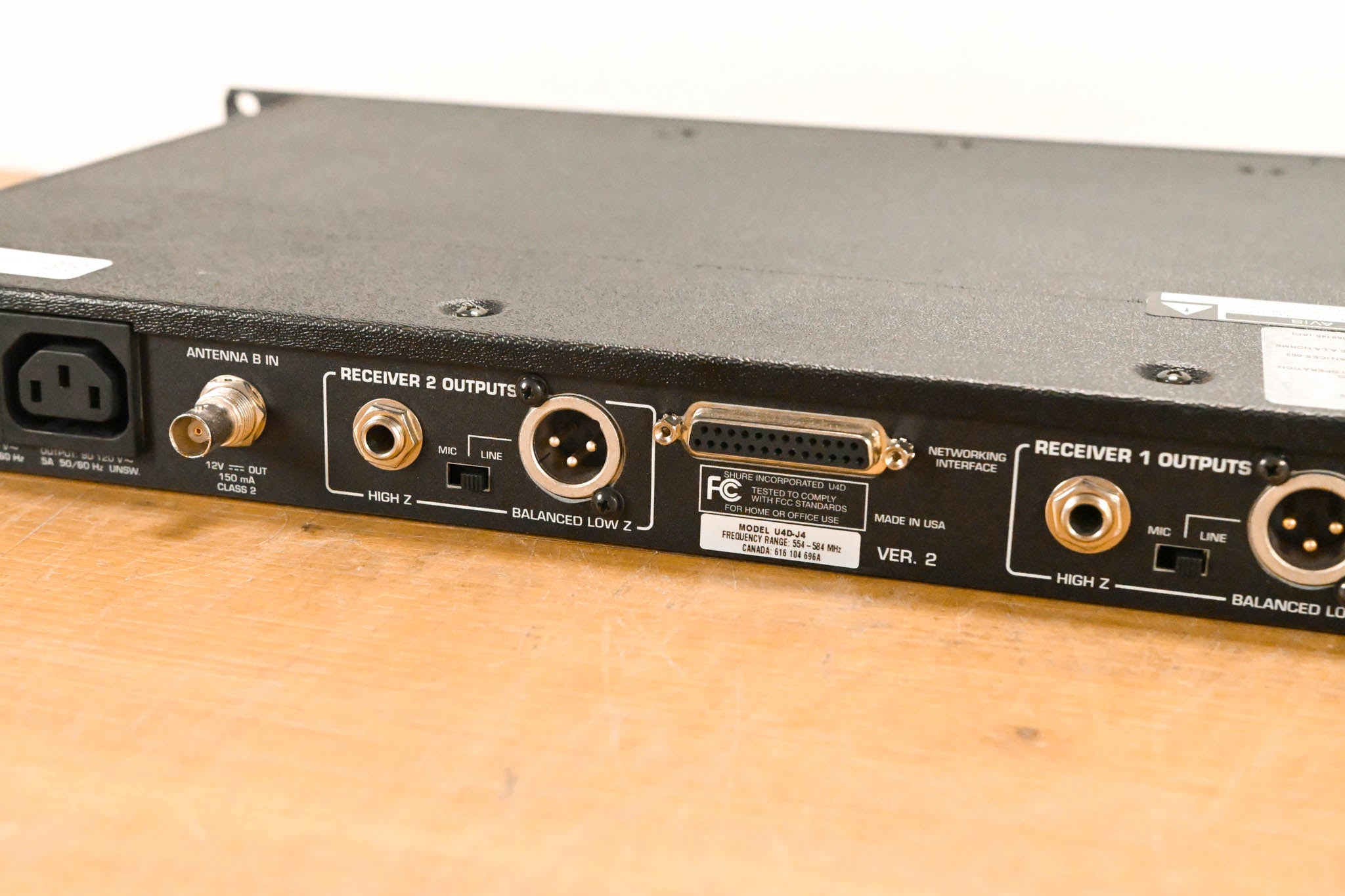 Shure U4D-J4 Wireless Receiver w/ two U2/BETA87A Handheld Mics - J4 Band