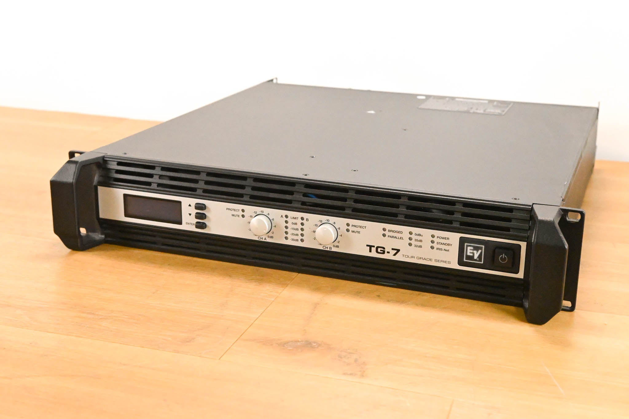 Electro-Voice (EV) TG-7 Tour-Grade Stereo Power Amplifier