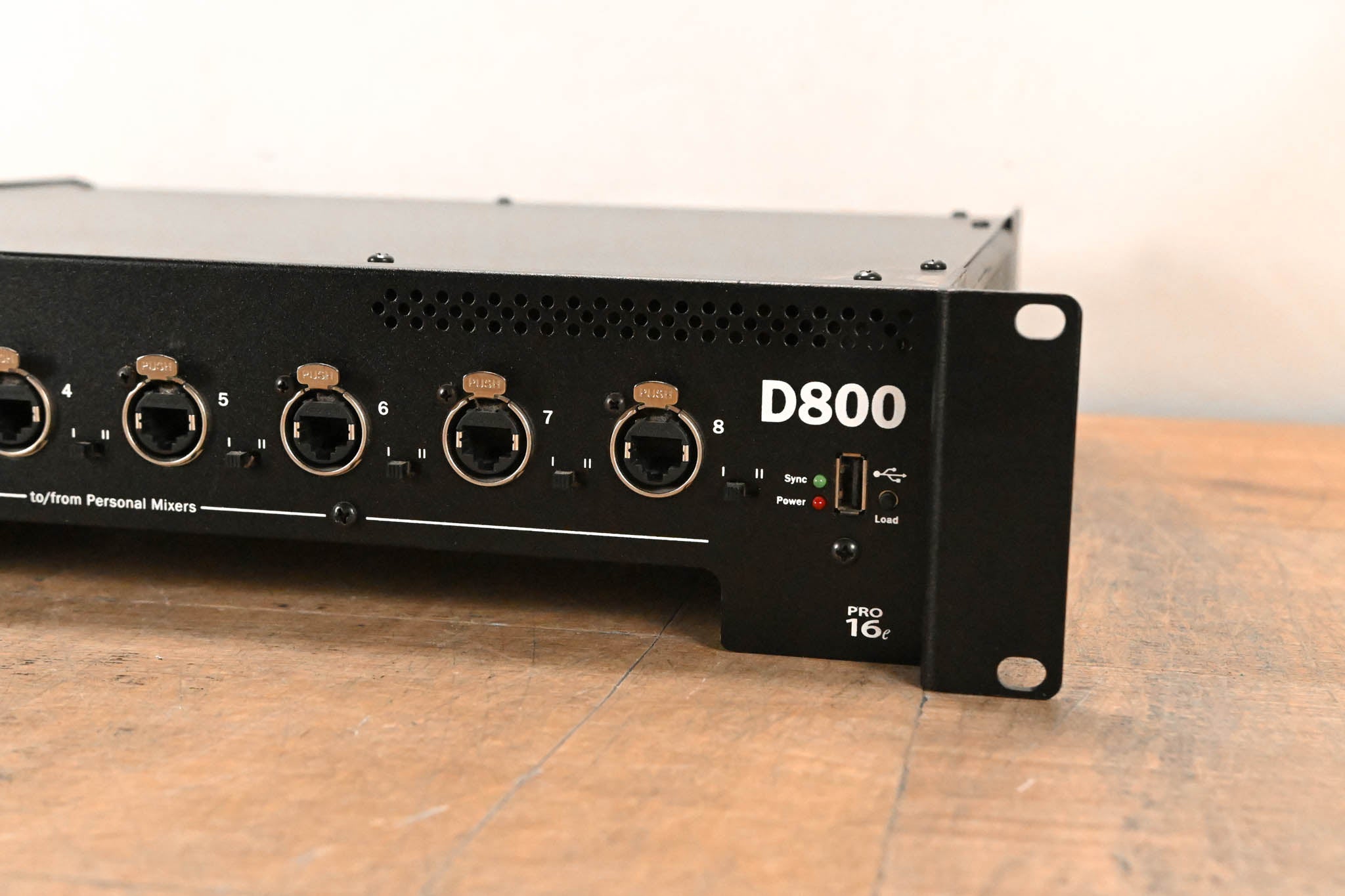 Aviom D800 A-Net Distributor