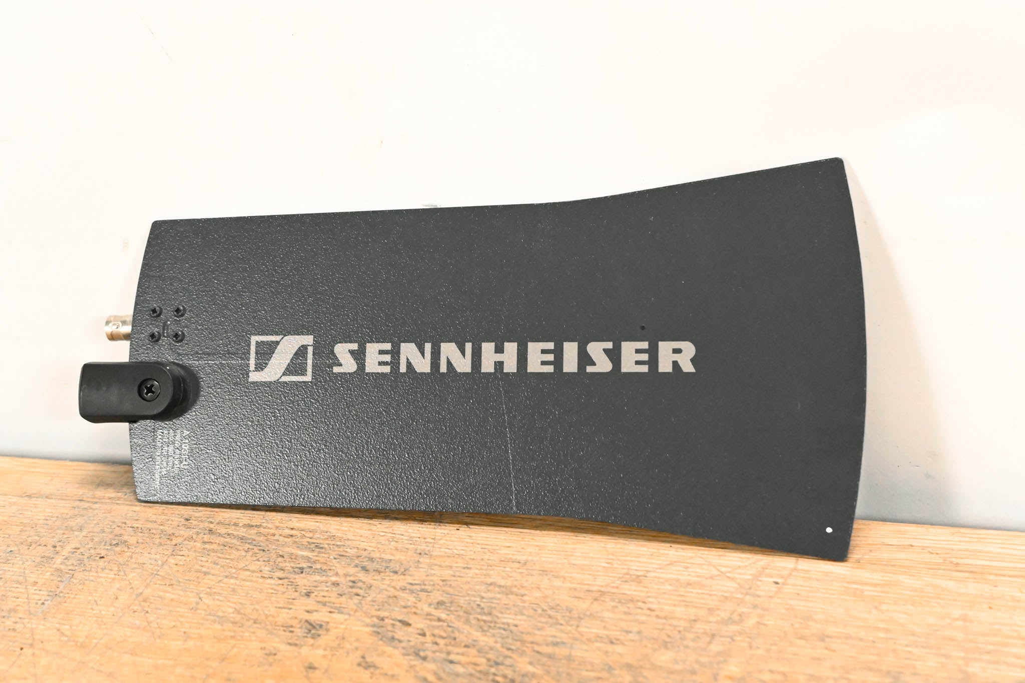 Sennheiser A 1031-U Omnidirectional UHF Antenna