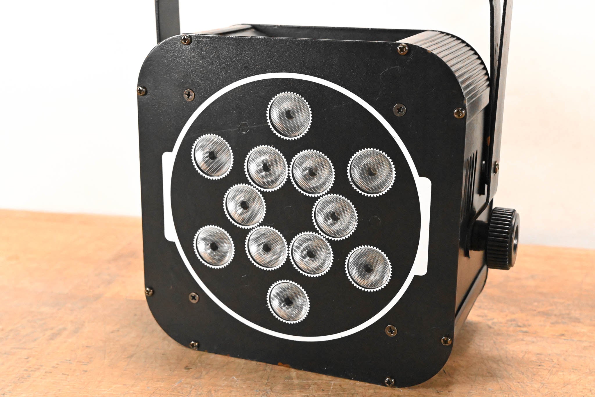 OmniSistem Thin Par Plus RGBW 6 x 10W RGBA Par Can Light