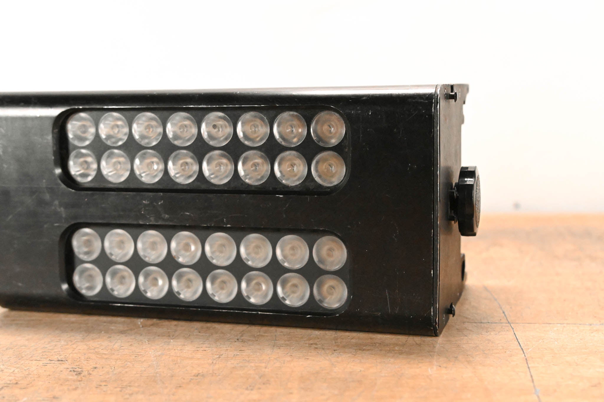 Chroma-Q CHCS2 Color Split LED Fixture