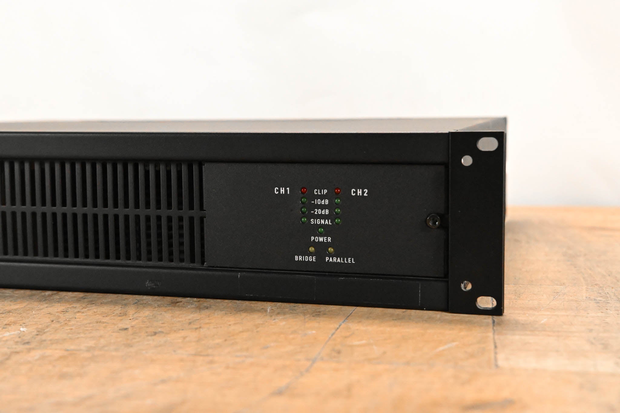 QSC CX702 2-Channel 700W Power Amplifier