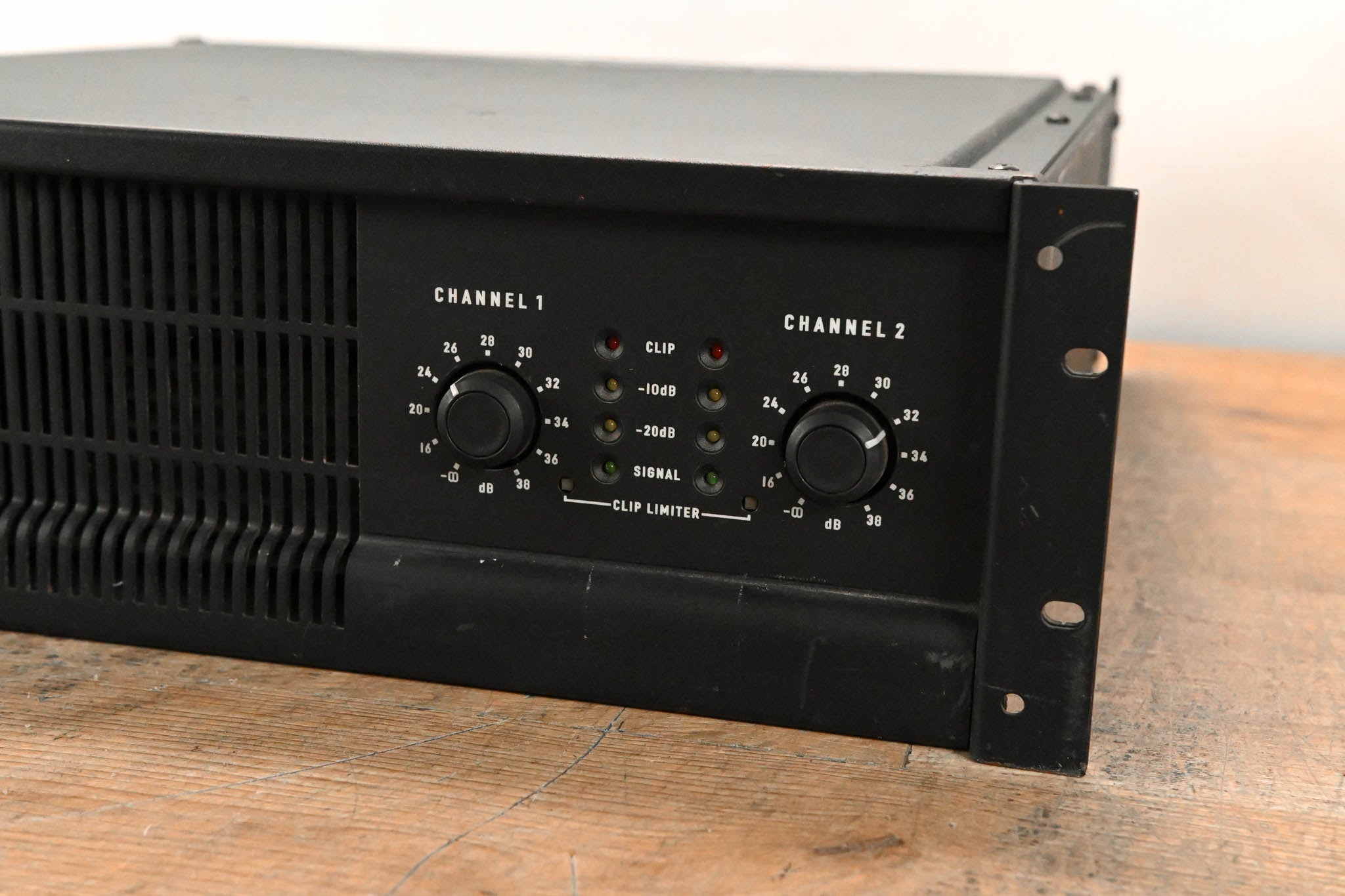 QSC PowerLight 4.0 2-Channel Power Amplifier