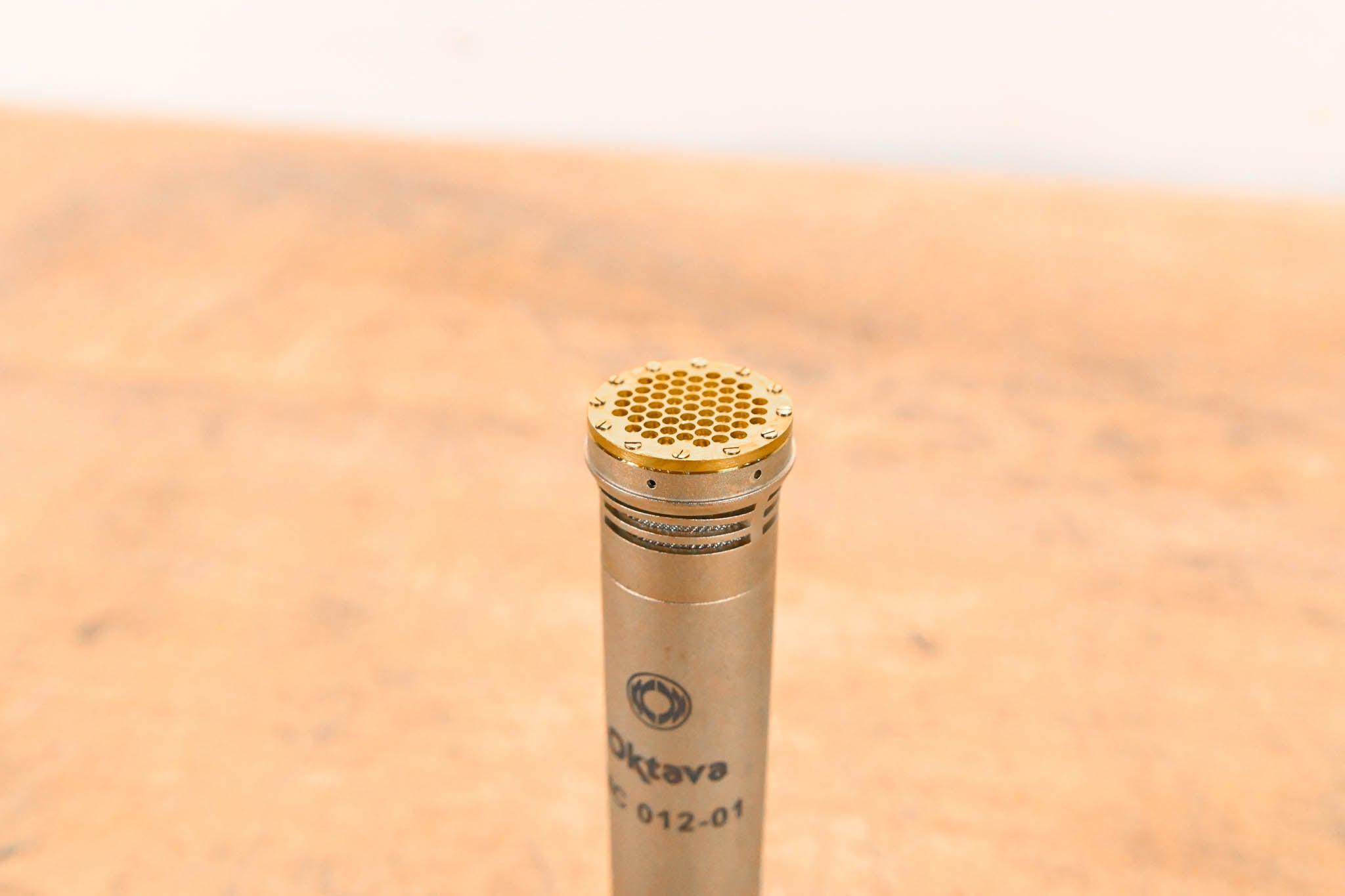 Oktava MK-012-01 ASM Cardioid Microphone