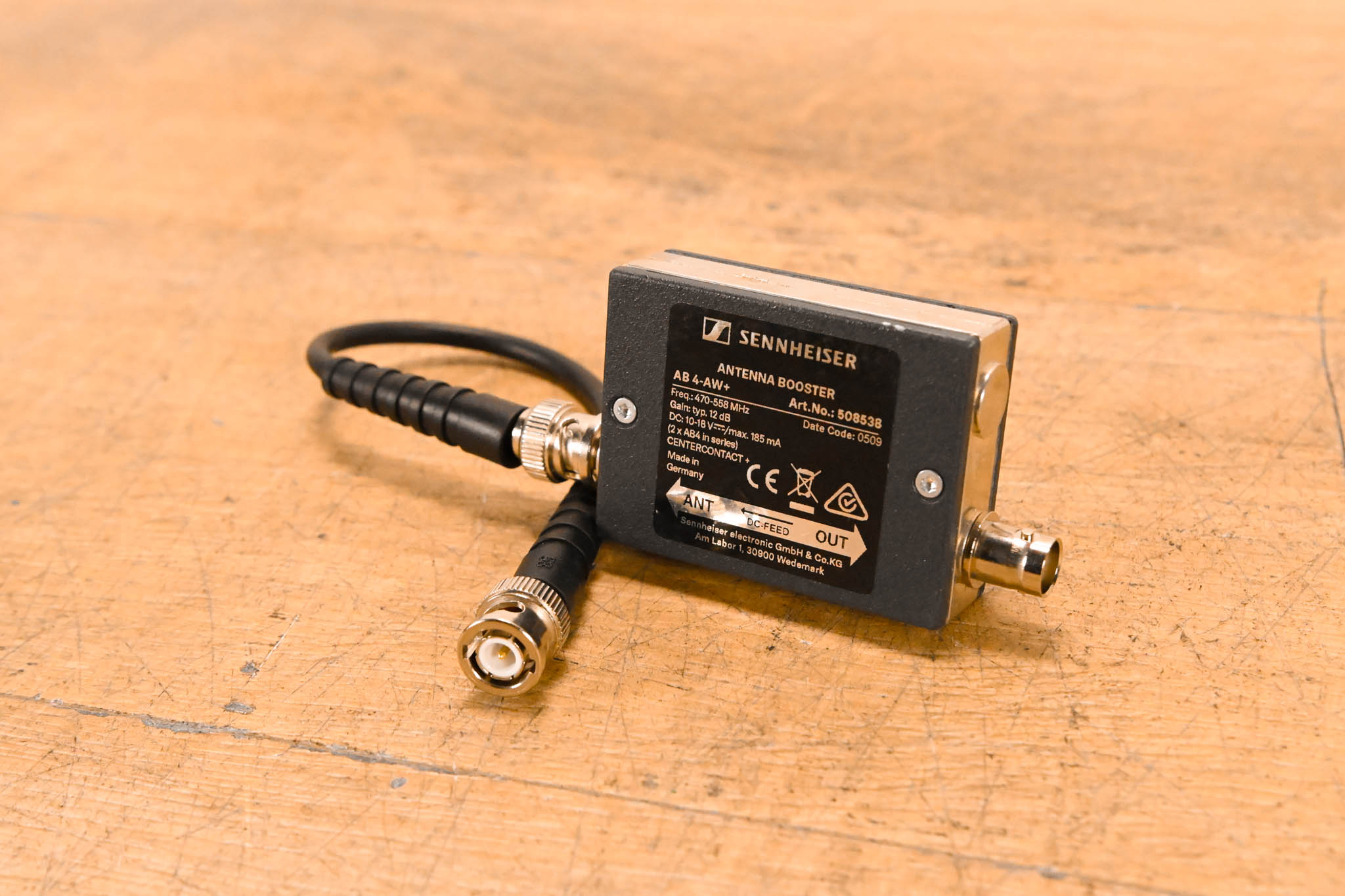 Sennheiser AB 4-AW+ Antenna Booster - 470 to 558 MHz