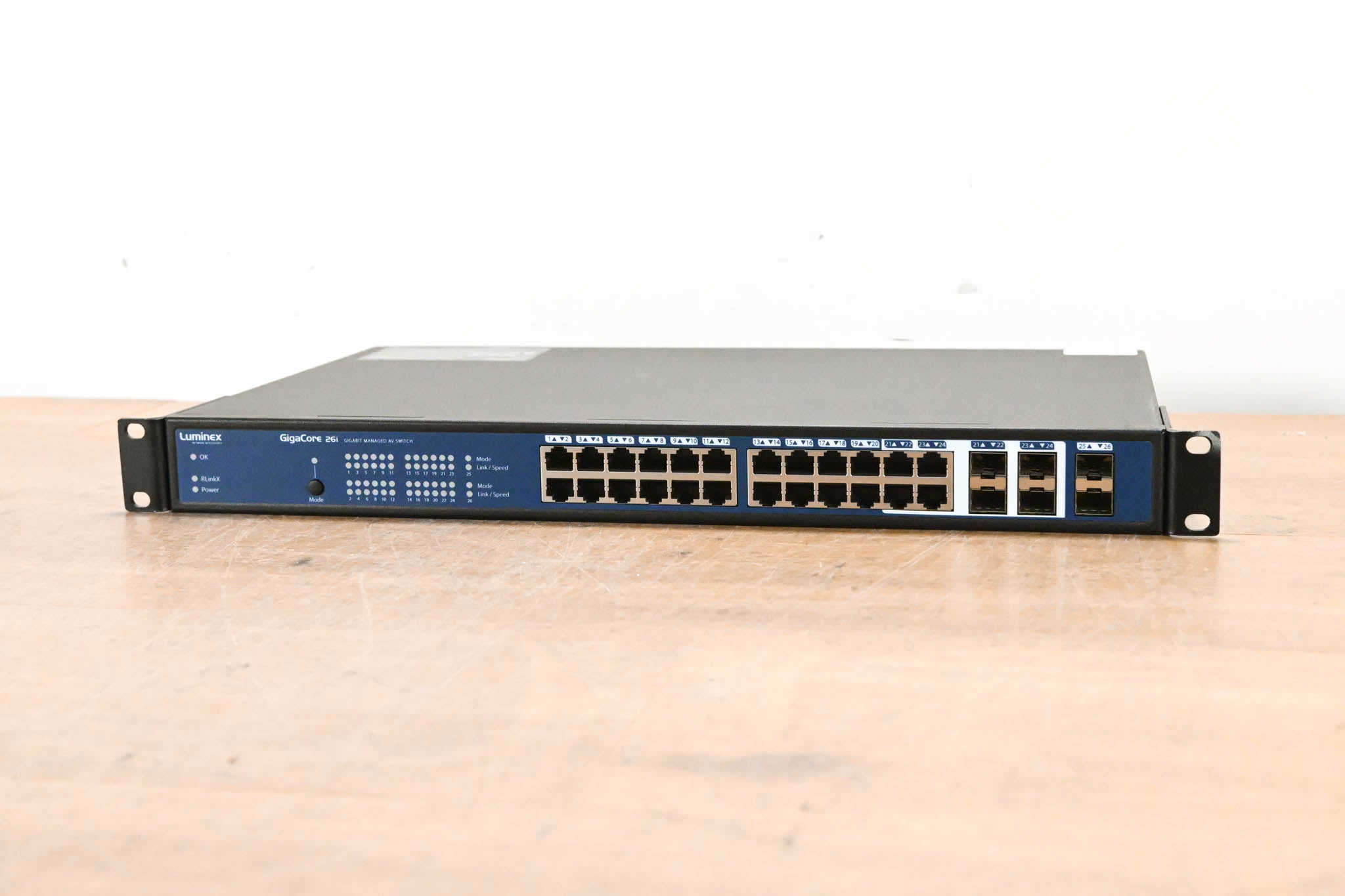 Luminex Gigacore 26i Gigabit Ethernet Switch
